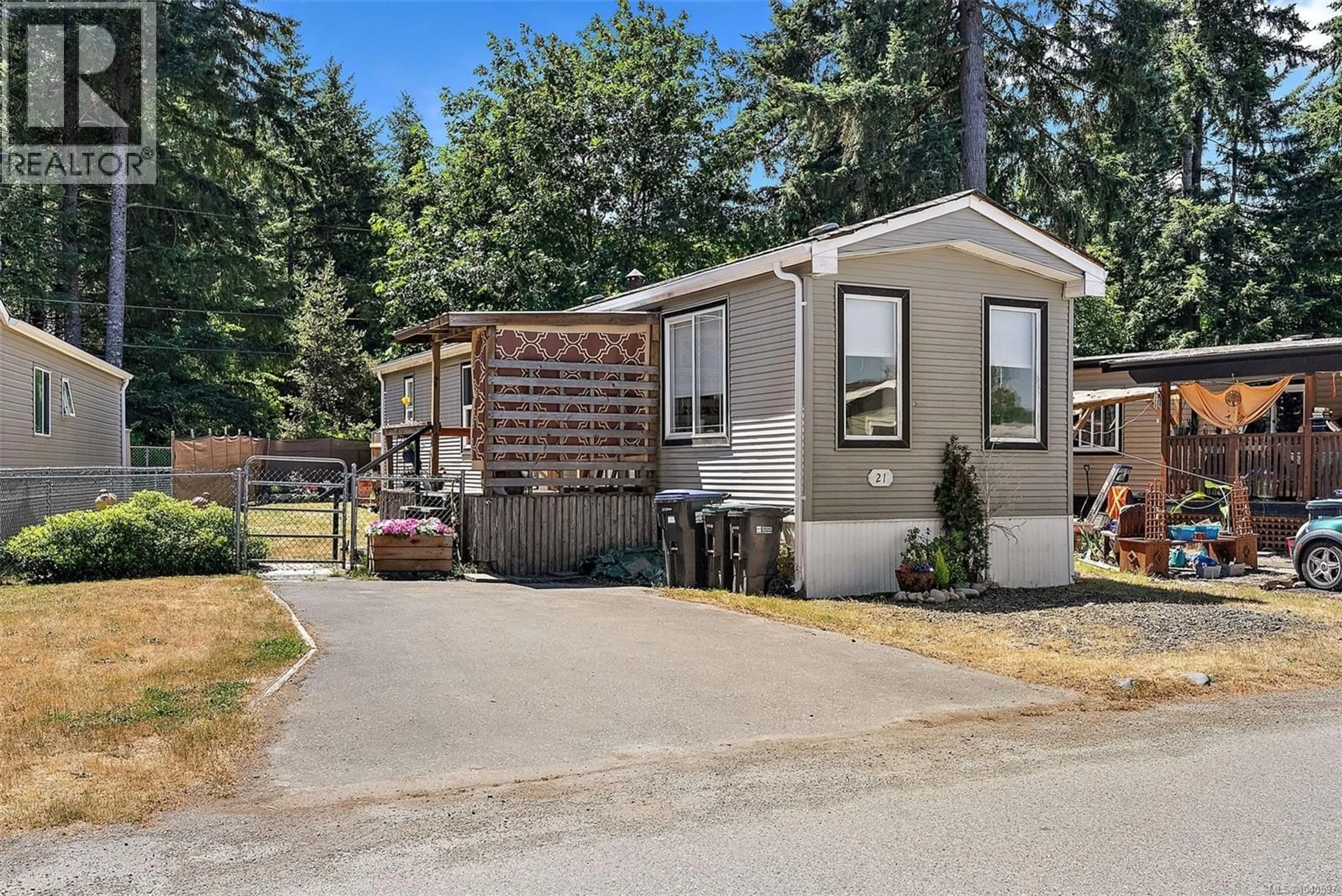 Home with vinyl exterior material, street for 21 - 3449 HALLBERG ROAD, Nanaimo British Columbia V9G1L2