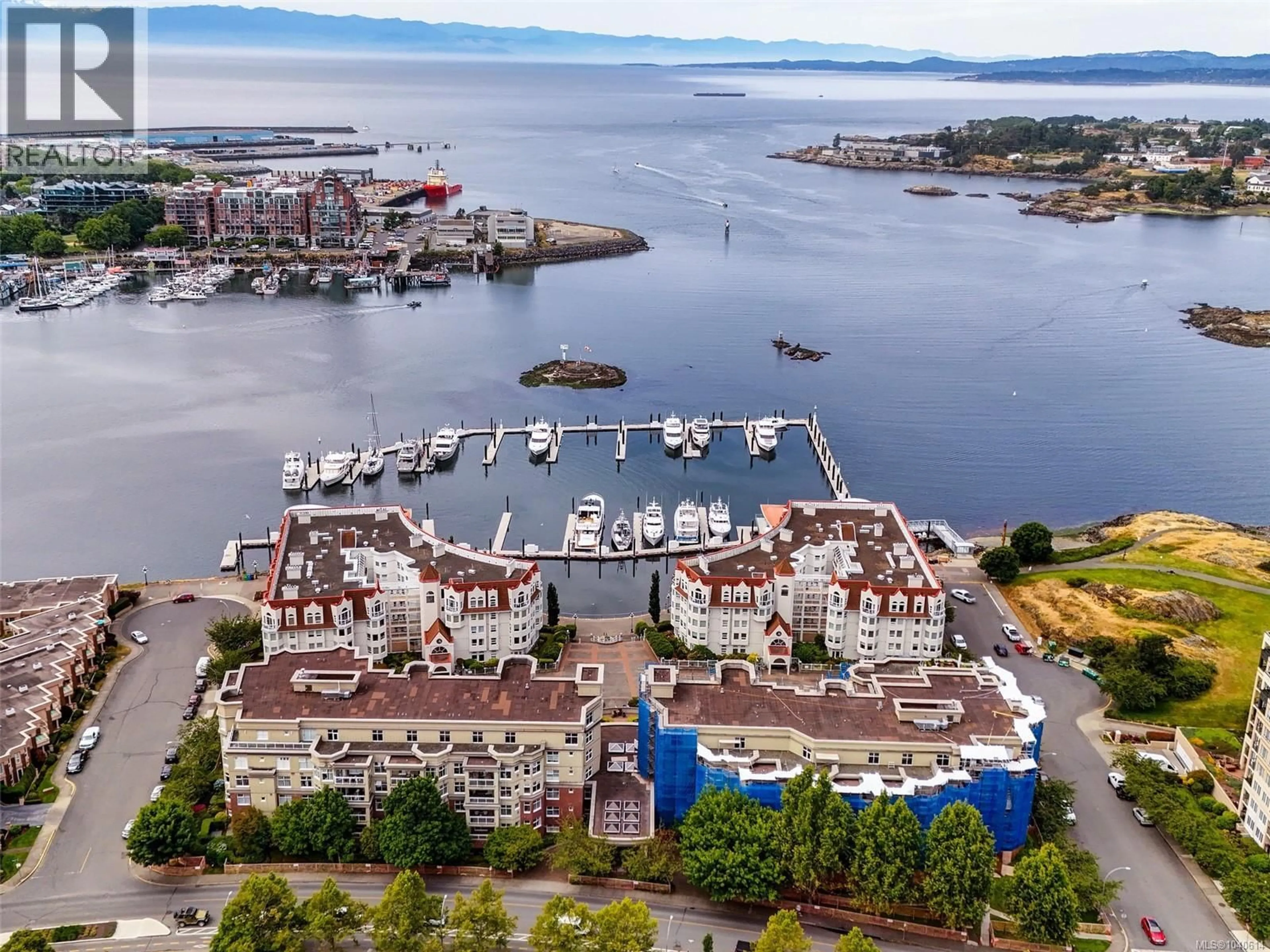 A pic from outside/outdoor area/front of a property/back of a property/a pic from drone, water/lake/river/ocean view for PH5 - 165 KIMTA ROAD, Victoria British Columbia V9A7P1