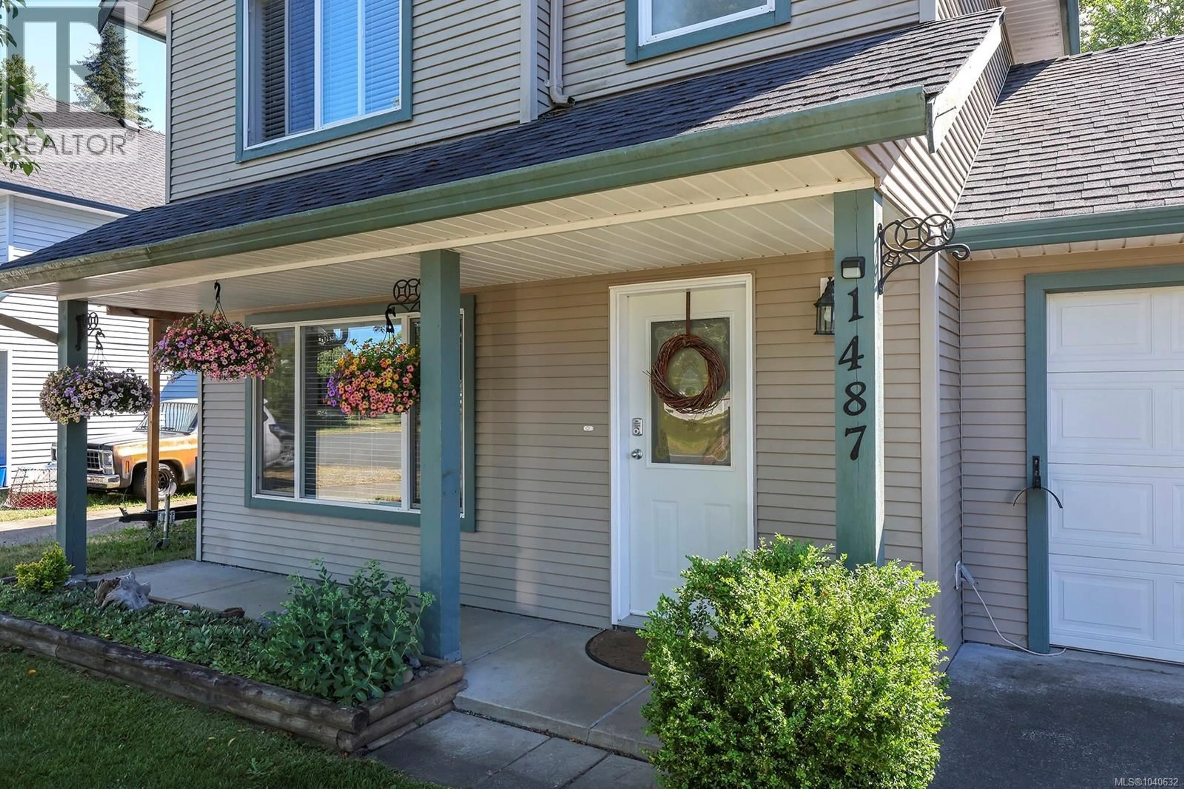 Indoor entryway for 1487 KREBS CRESCENT, Courtenay British Columbia V9N9E9