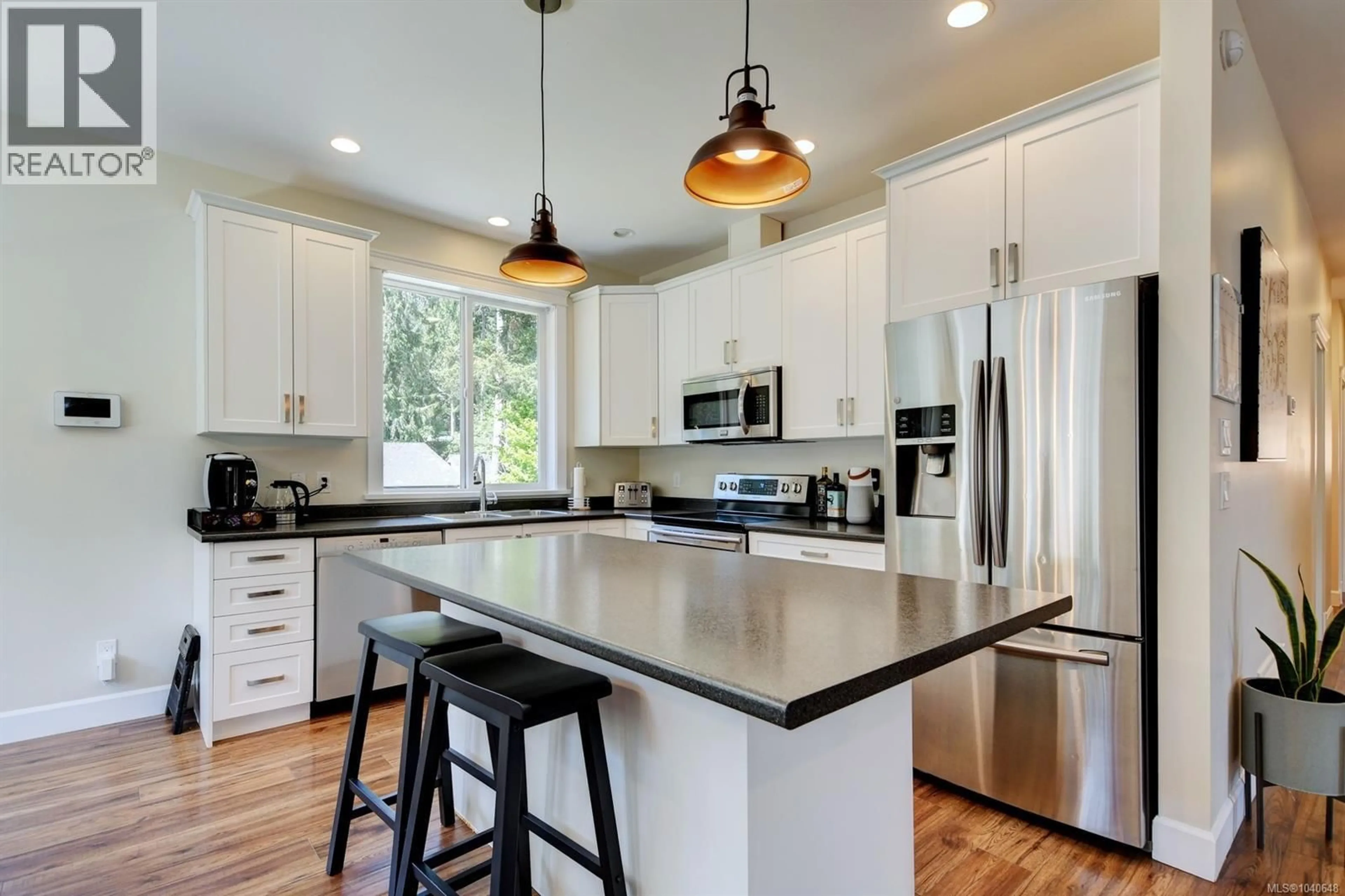 Contemporary kitchen, unknown for 2656 WORTHINGTON ROAD, Shawnigan Lake British Columbia V8H2G4