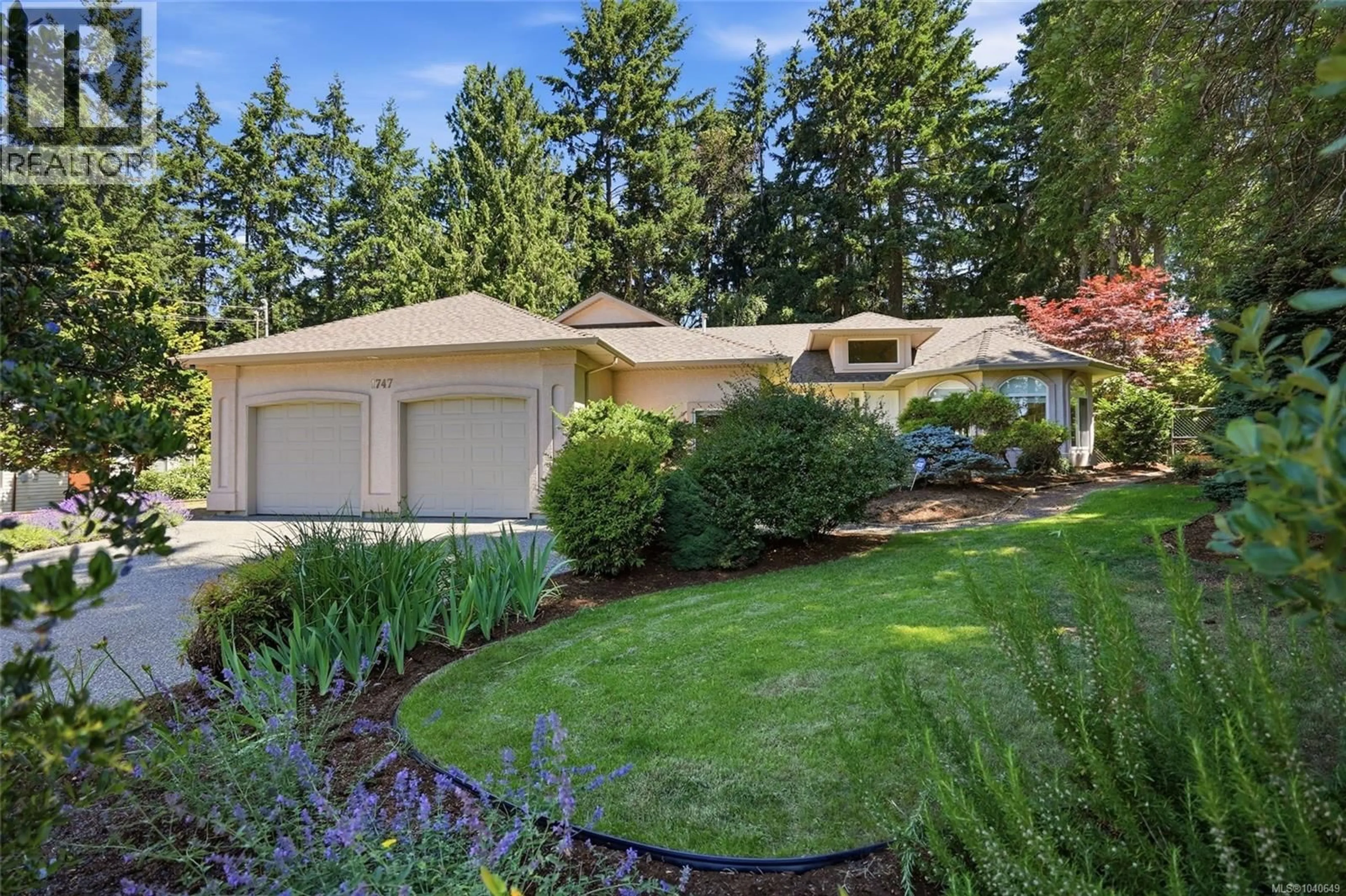 Home with vinyl exterior material, unknown for 1747 SANGSTER CRESCENT, Nanoose Bay British Columbia V9P9C4