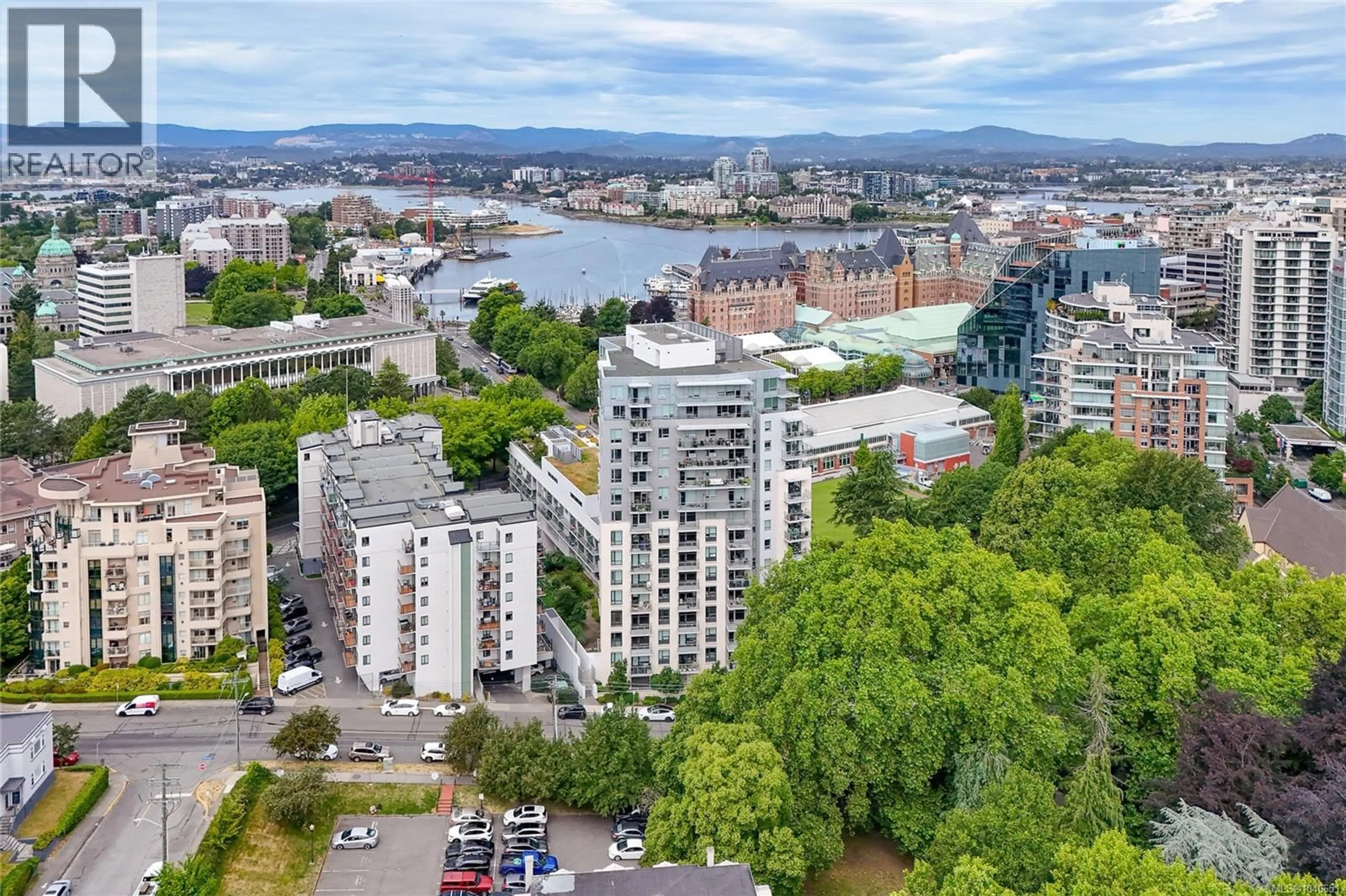 A pic from outside/outdoor area/front of a property/back of a property/a pic from drone, city buildings view from balcony for 1202 - 777 BELLEVILLE STREET, Victoria British Columbia V8W0G1