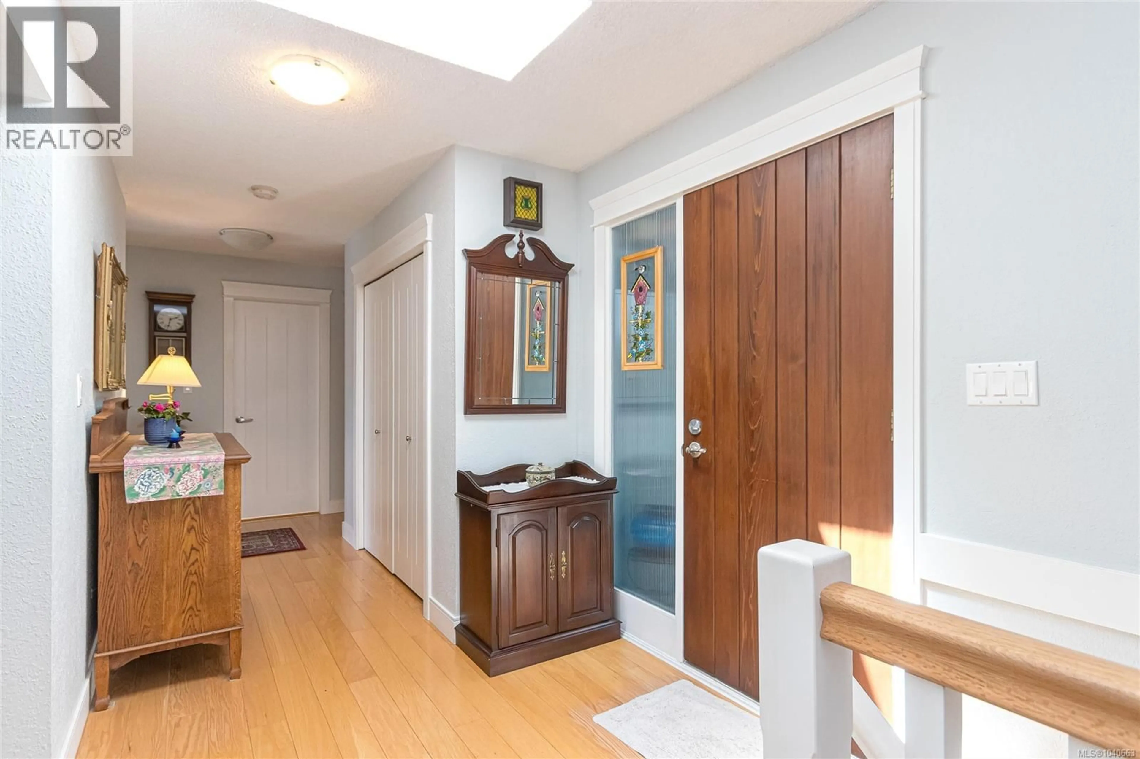 Indoor entryway for 10885 BOAS ROAD, North Saanich British Columbia V8L5J1