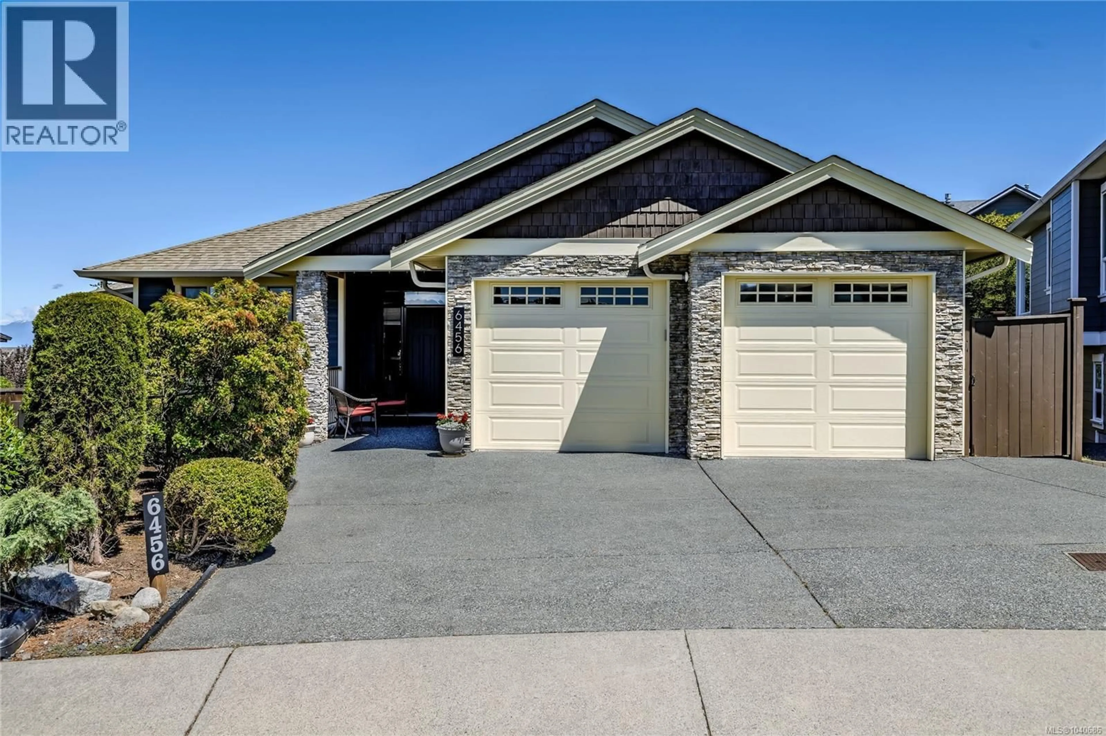 Home with vinyl exterior material, street for 6456 PEREGRINE ROAD, Nanaimo British Columbia V9V1V5