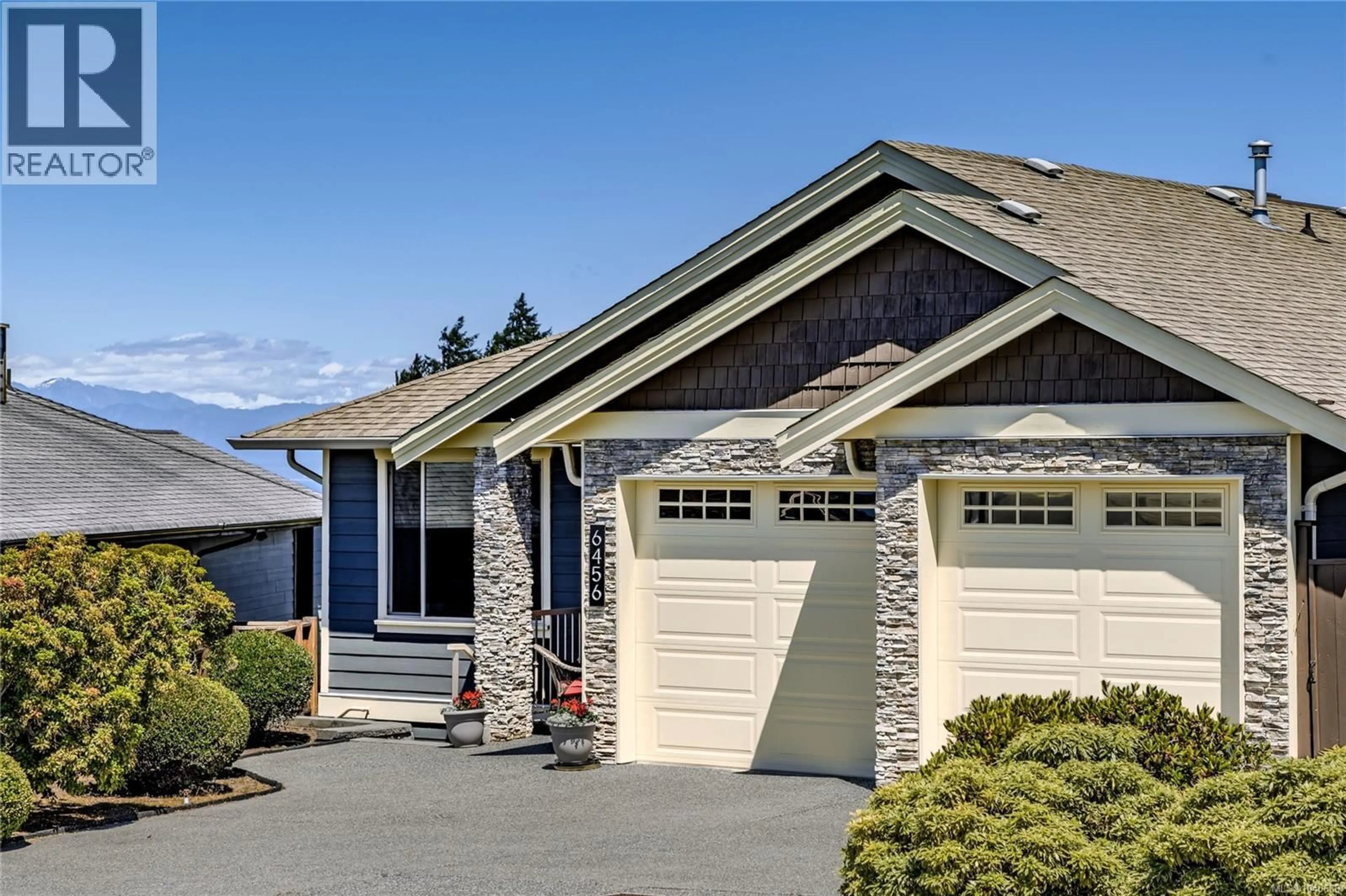 Home with vinyl exterior material, street for 6456 PEREGRINE ROAD, Nanaimo British Columbia V9V1V5