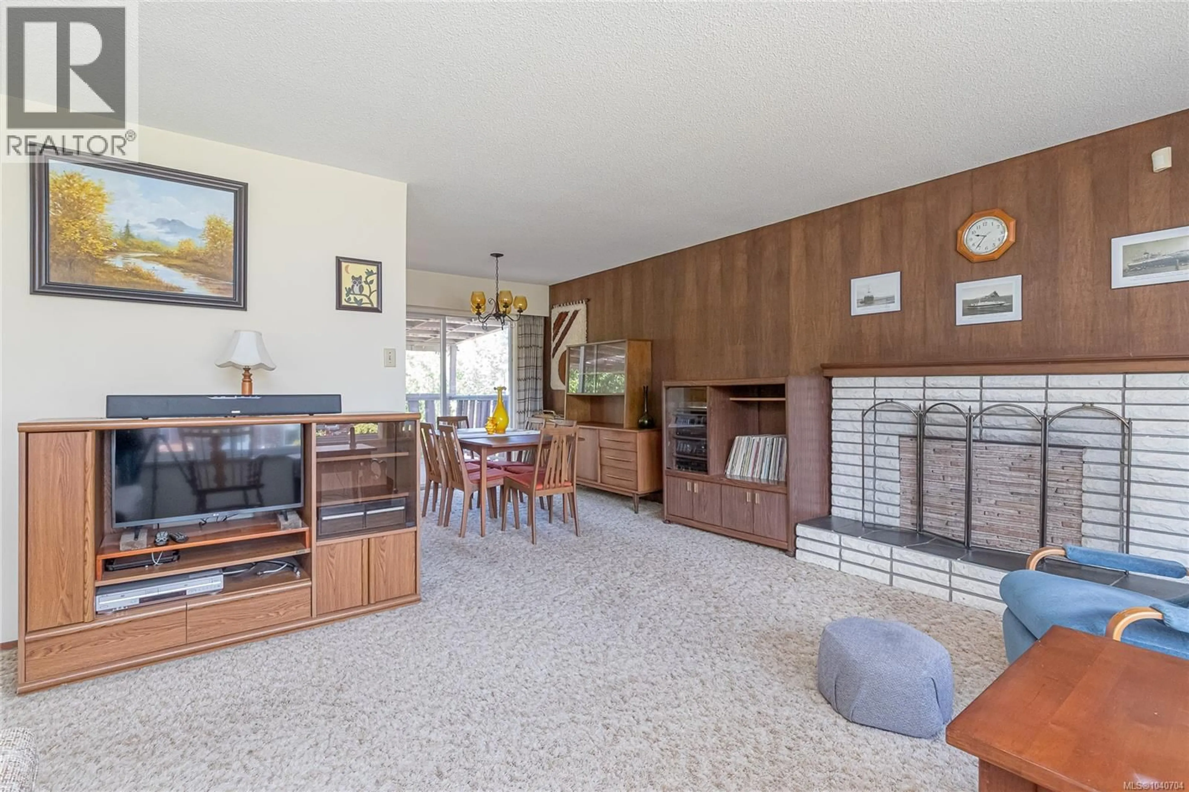 Living room with furniture, unknown for 6339 FAIRVIEW PLACE, Duncan British Columbia V9L3Y6