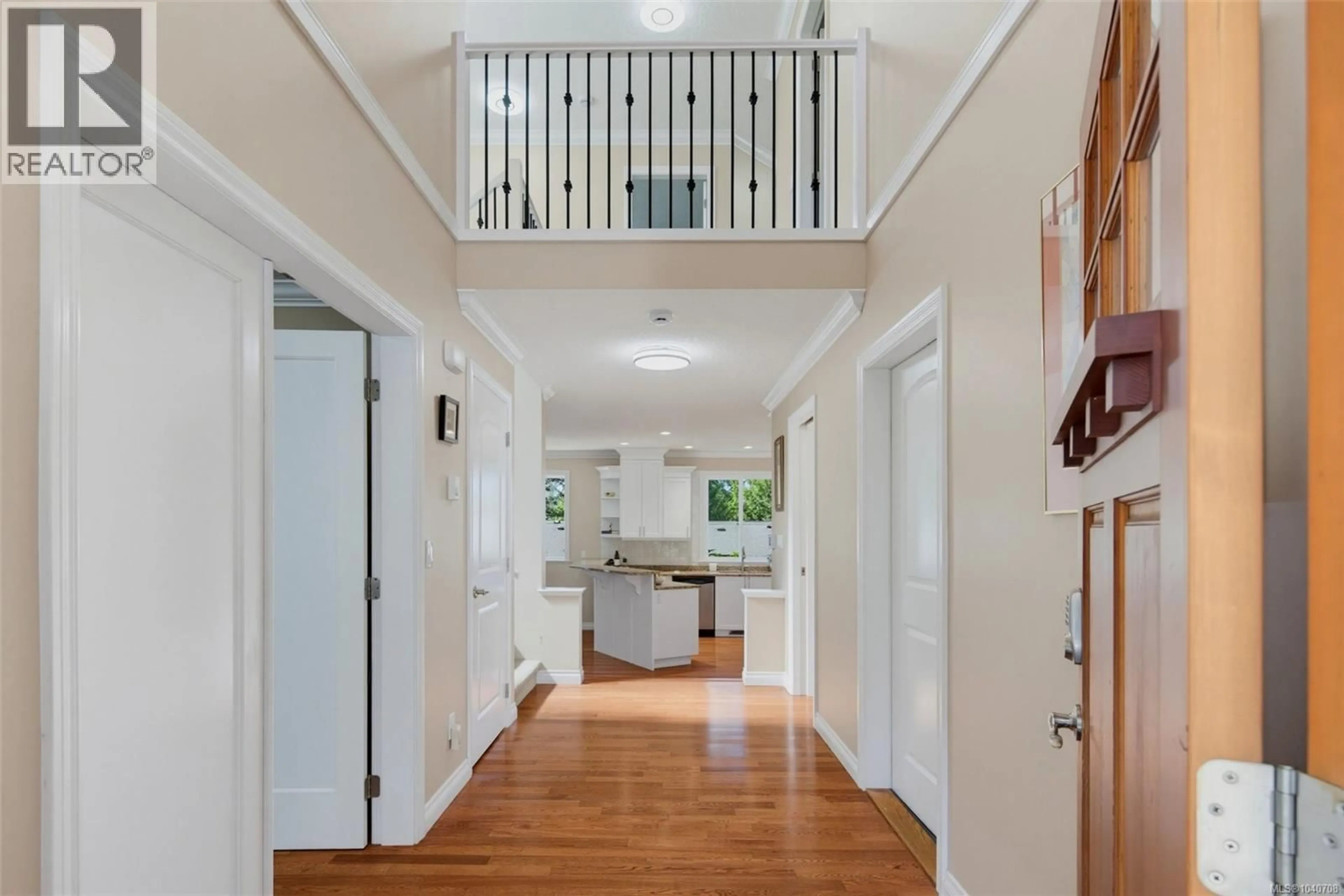 Indoor entryway for 3966 STAN WRIGHT LANE, Saanich British Columbia V8P0A1