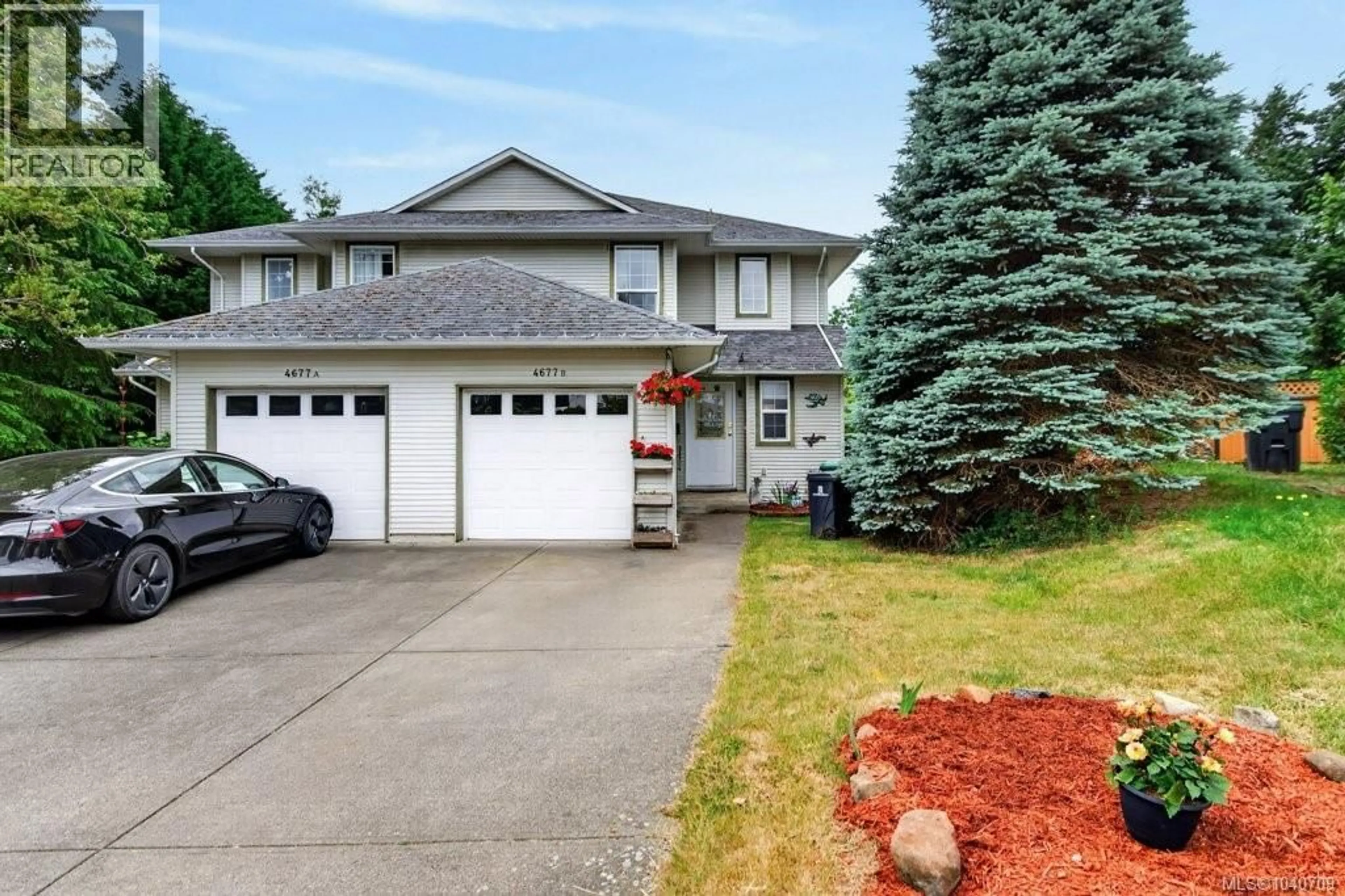 Home with vinyl exterior material, street for B - 4677 ASHWOOD PLACE, Courtenay British Columbia V9N8S8