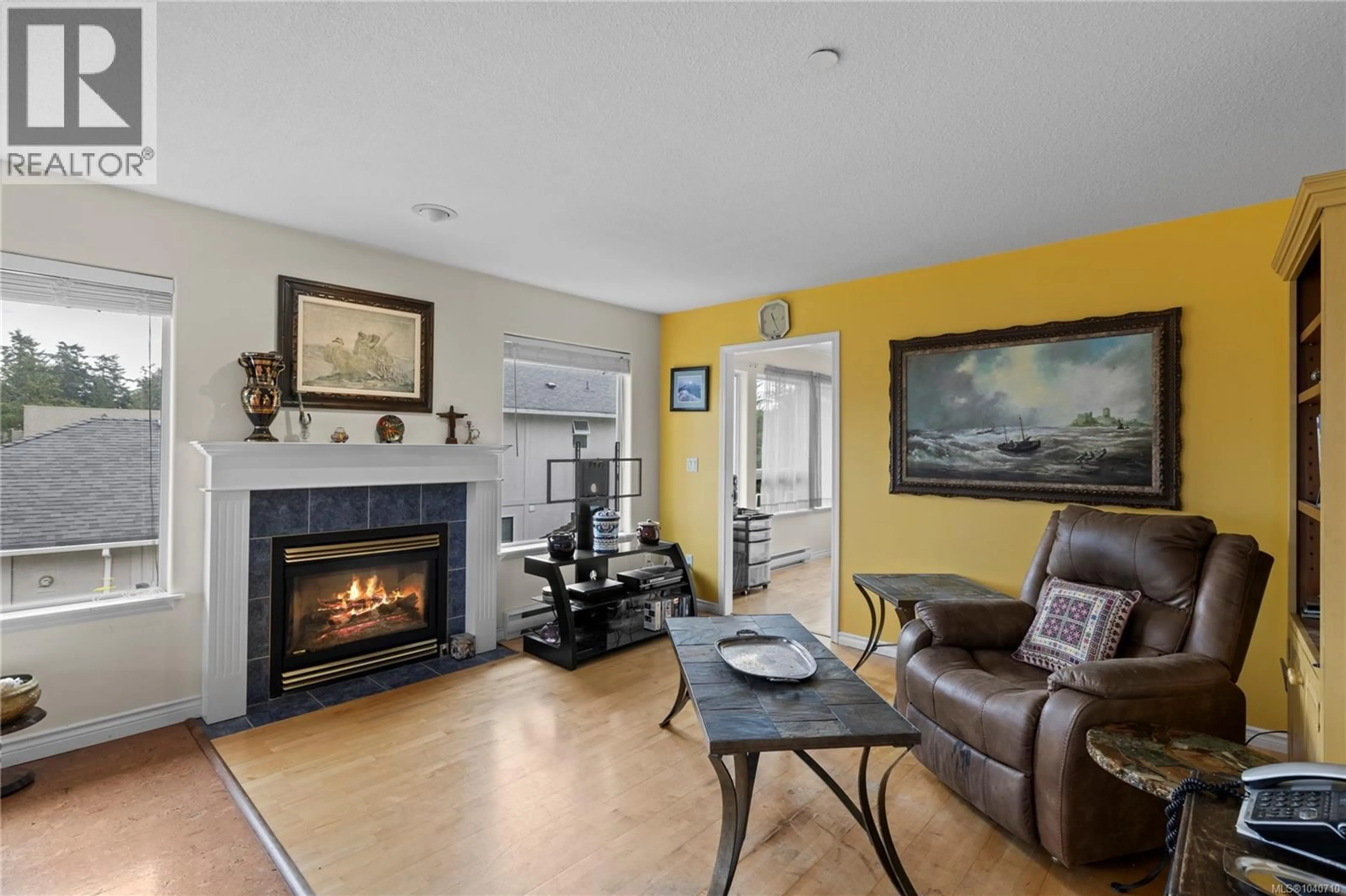 Living room with furniture, unknown for 876 CAVIN ROAD, French Creek British Columbia V9P1Z9