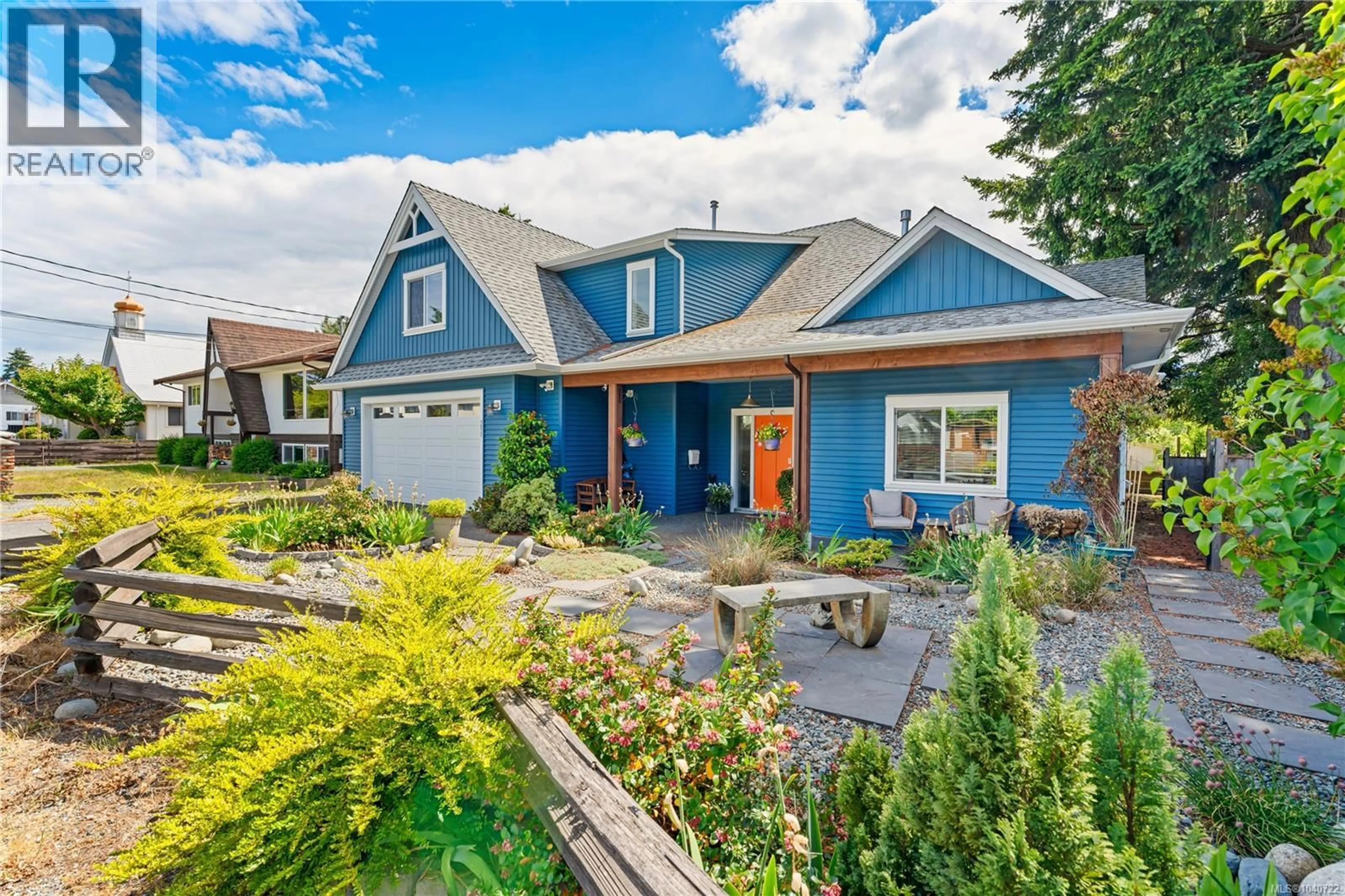 Home with vinyl exterior material, street for 4077 VICTORIA AVENUE, Nanaimo British Columbia V9T2A5