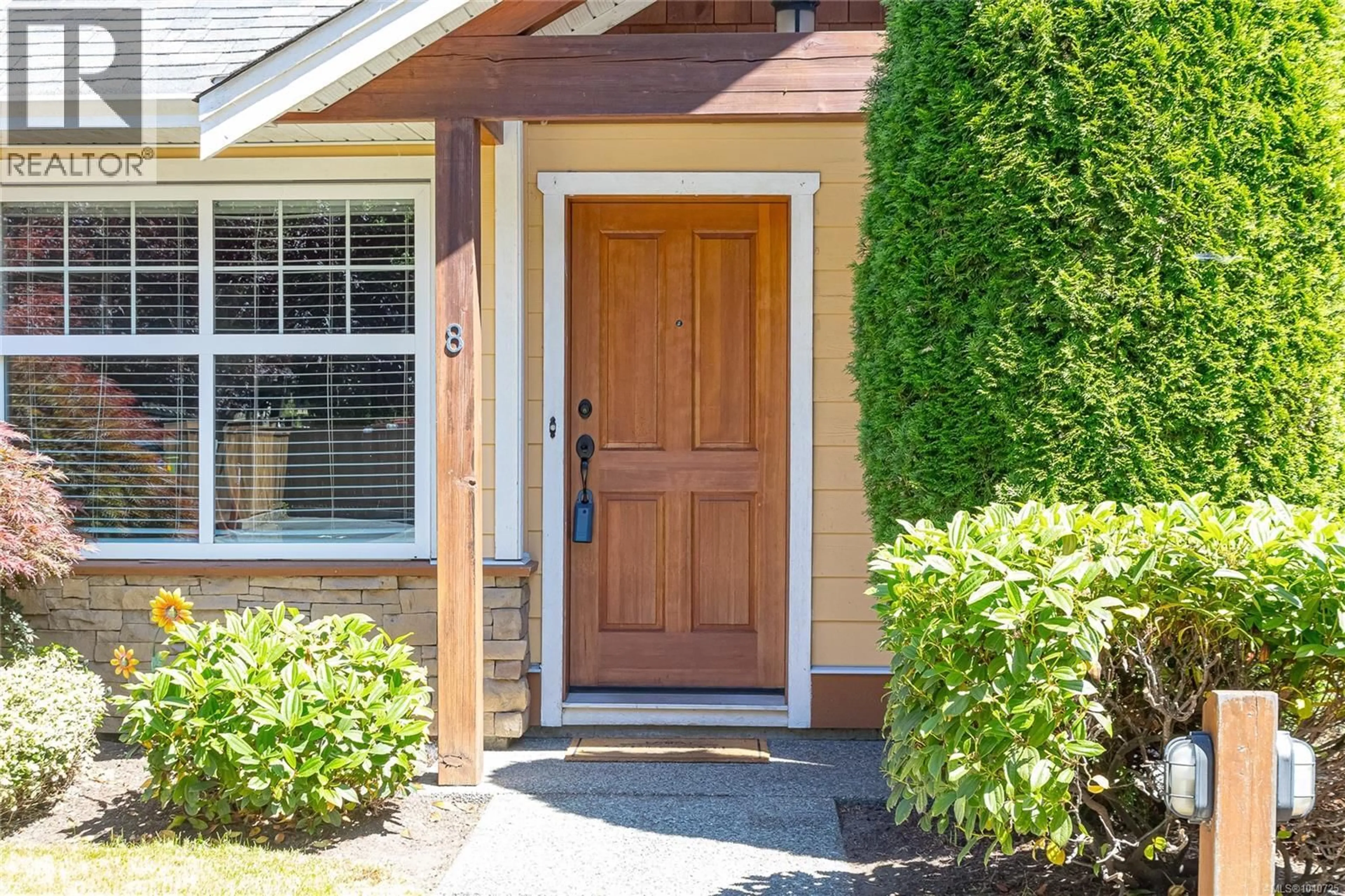 Indoor entryway for 8 - 2529 ALEXANDER STREET, Duncan British Columbia V9L2W8