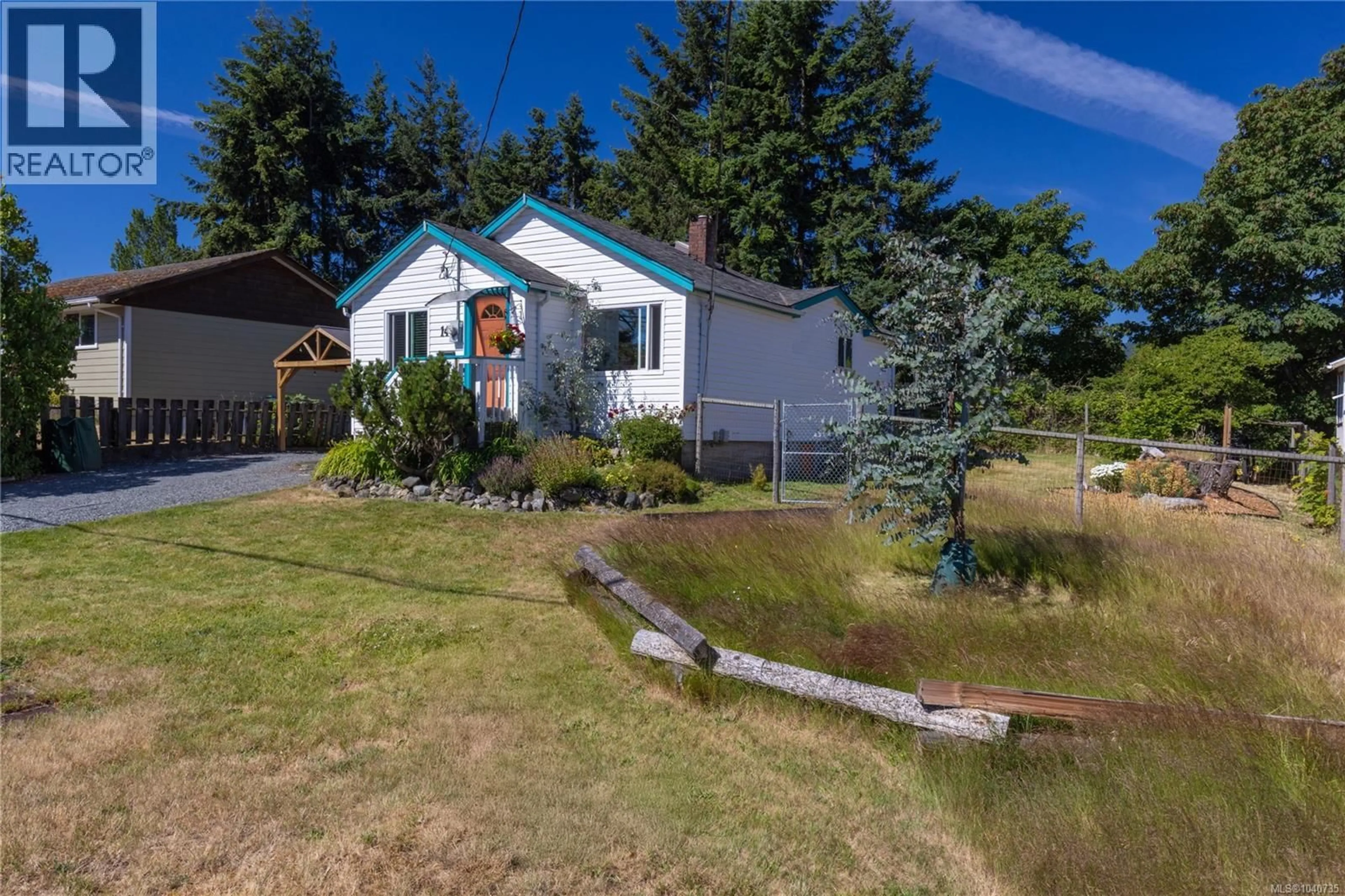A pic from outside/outdoor area/front of a property/back of a property/a pic from drone, unknown for 149 STRICKLAND STREET, Nanaimo British Columbia V9R4S3