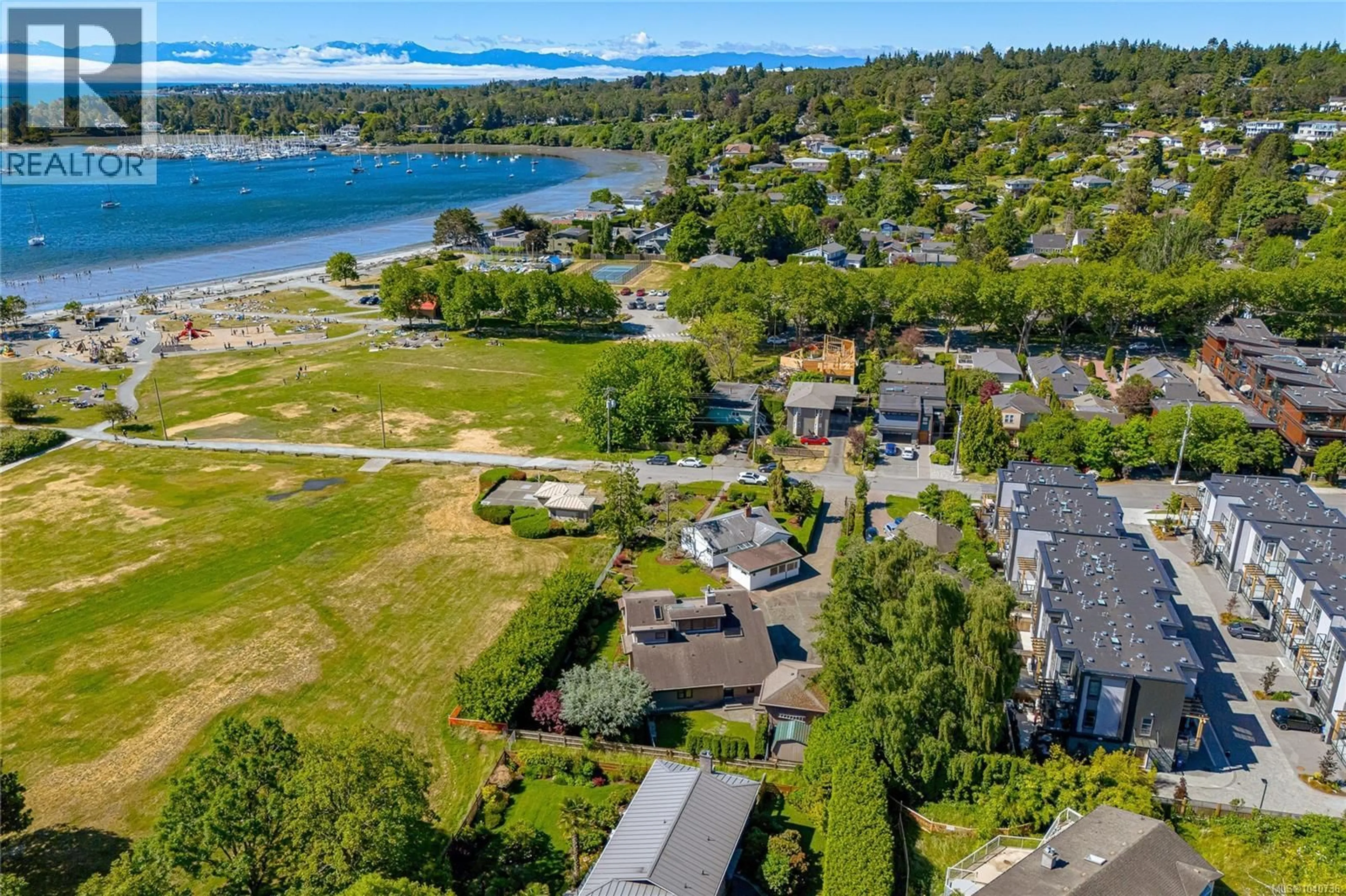 A pic from outside/outdoor area/front of a property/back of a property/a pic from drone, water/lake/river/ocean view for 2604 PENRHYN STREET, Saanich British Columbia V8N1G3