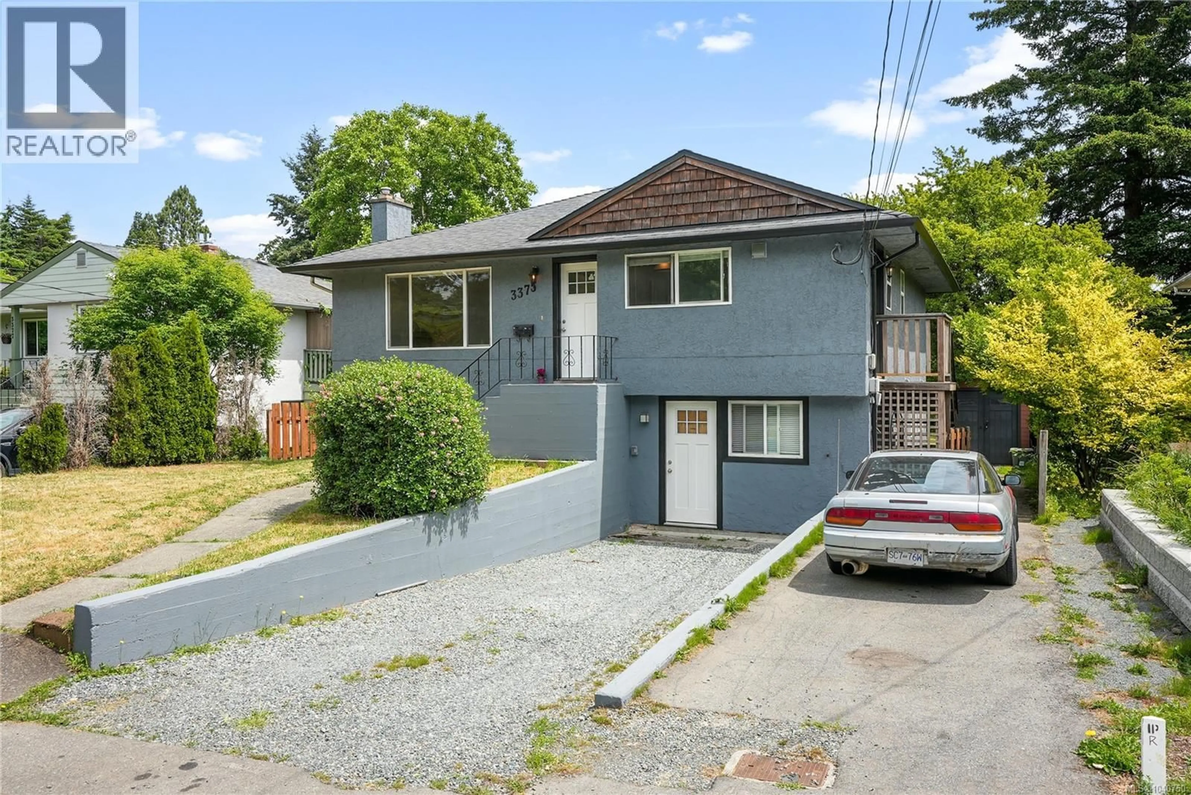 Unknown for 3375 MAPLEWOOD ROAD, Saanich British Columbia V8P3N1
