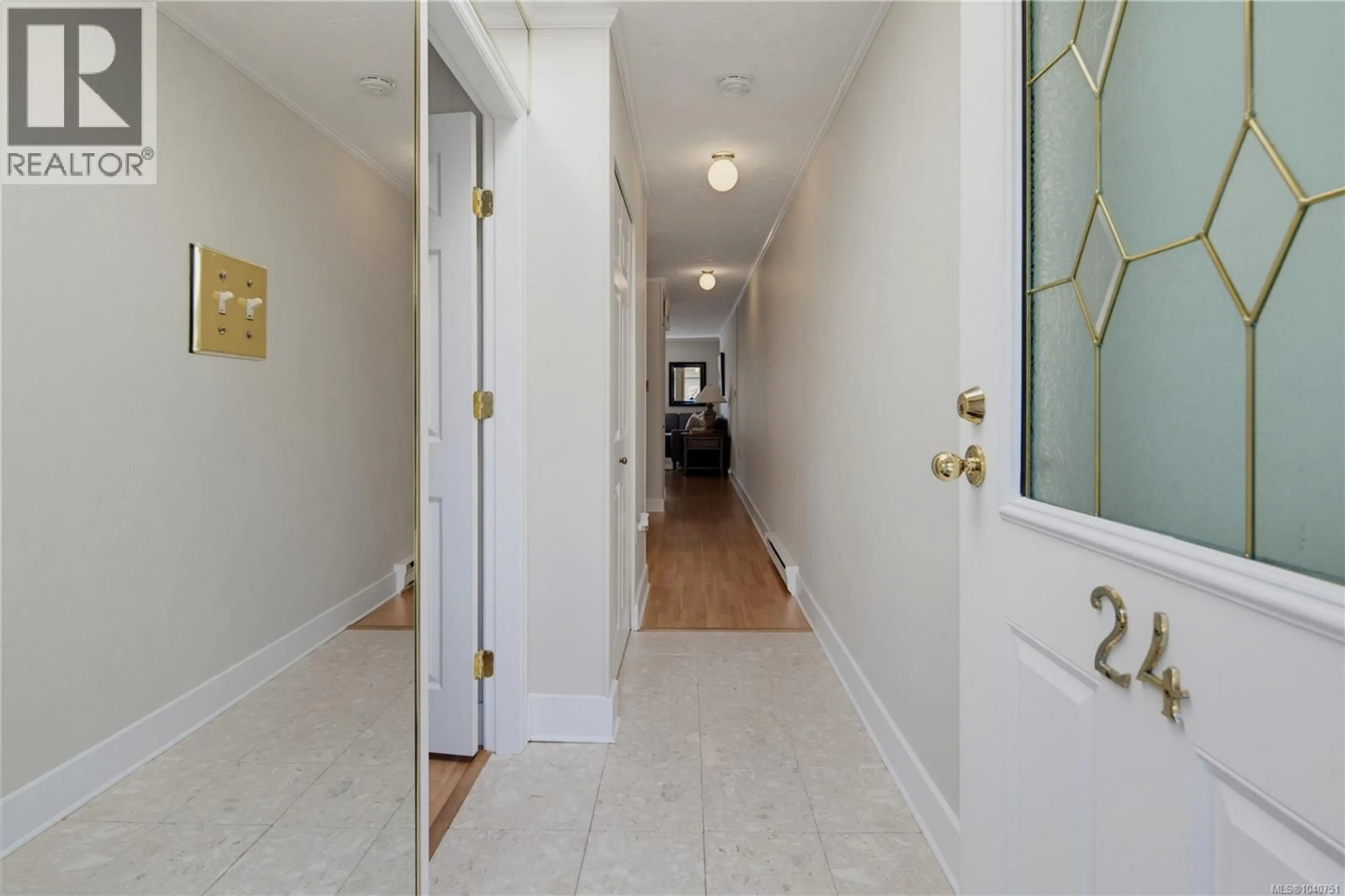Unknown for 24 - 2070 AMELIA AVENUE, Sidney British Columbia V8L4X6