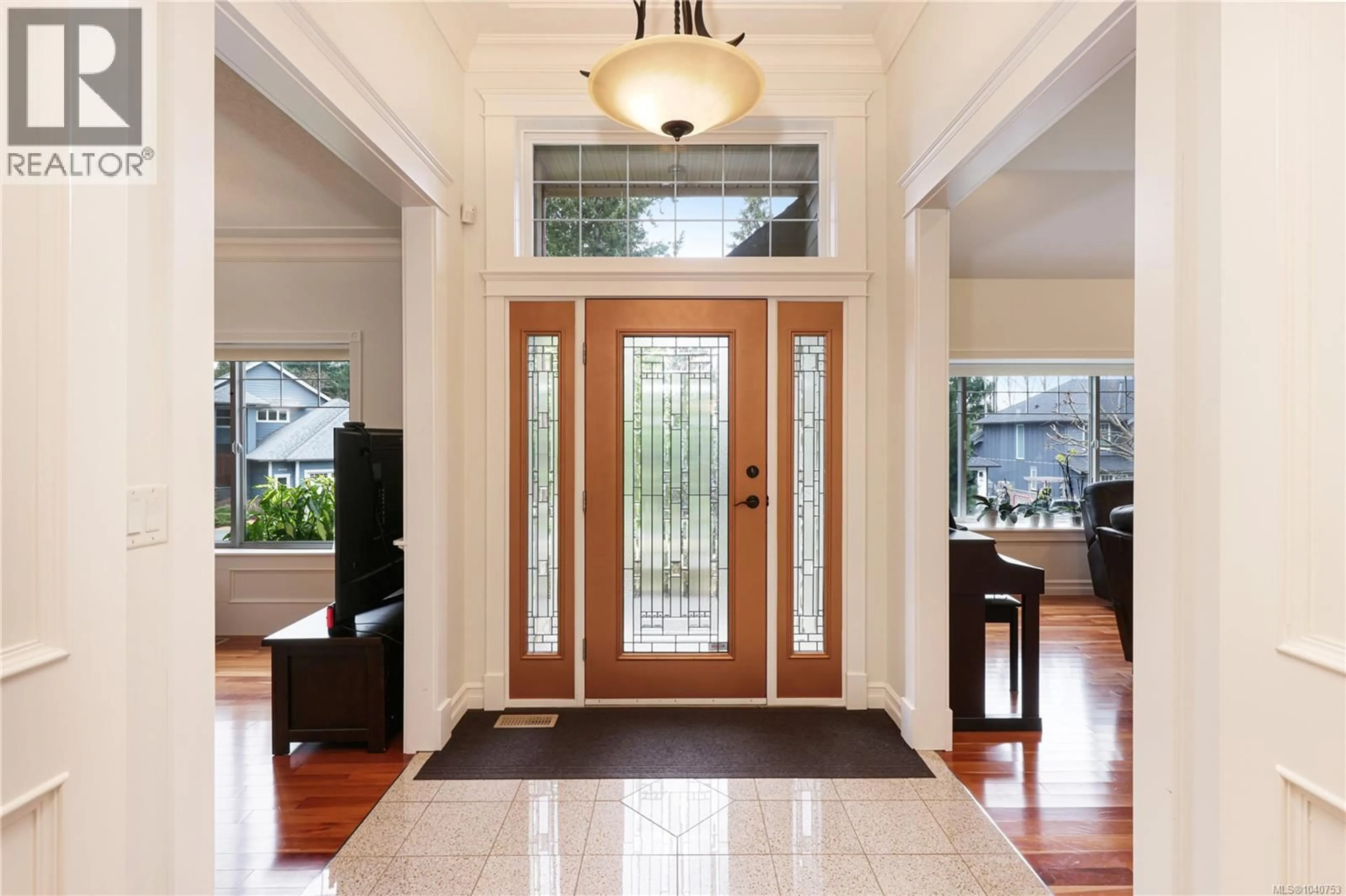 Indoor entryway for 3151 KLANAWA CRESCENT, Courtenay British Columbia V9N3Z9