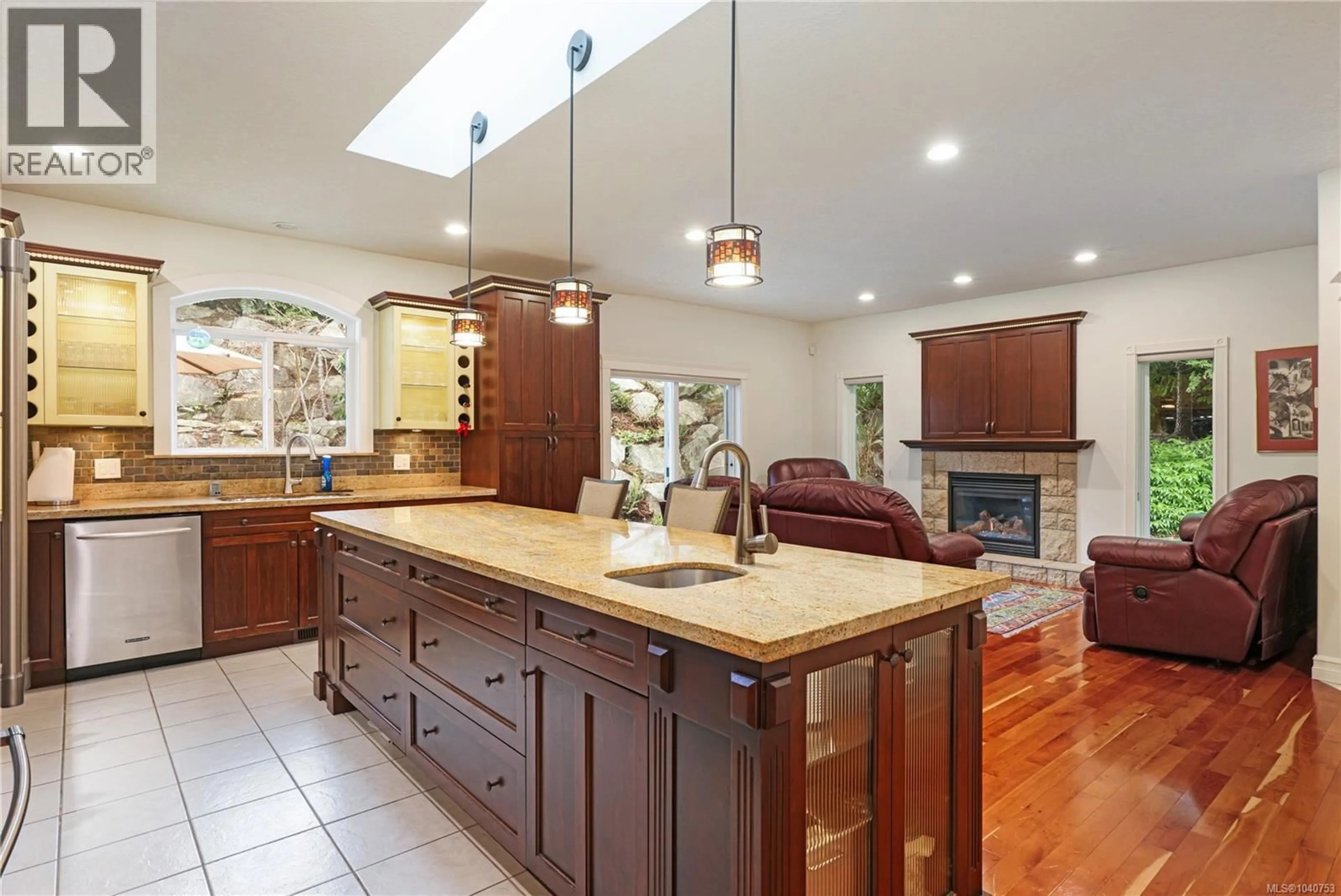 Open concept kitchen, ceramic/tile floor for 3151 KLANAWA CRESCENT, Courtenay British Columbia V9N3Z9
