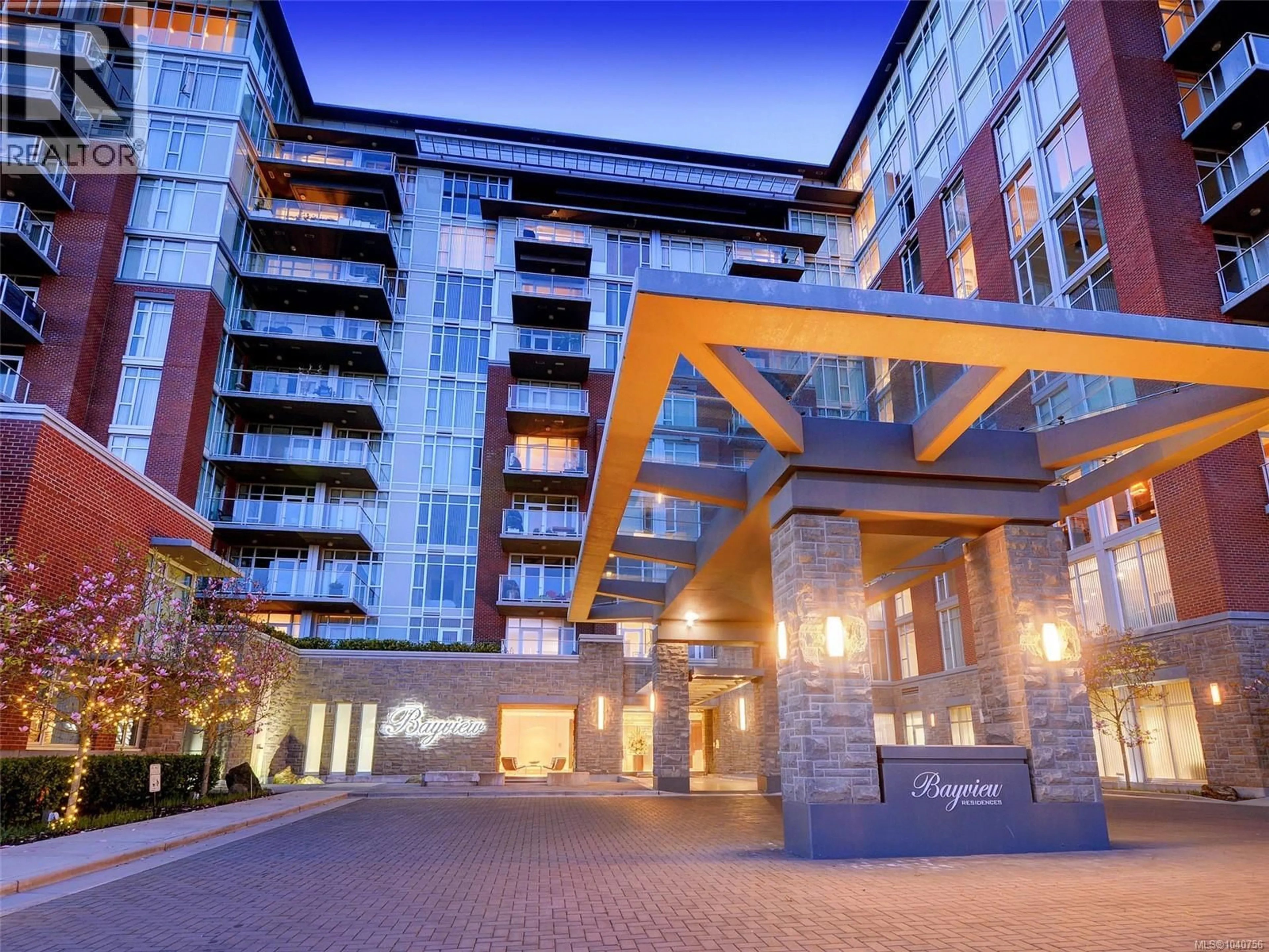 Indoor foyer for 510 - 100 SAGHALIE ROAD, Victoria British Columbia V9A0A1