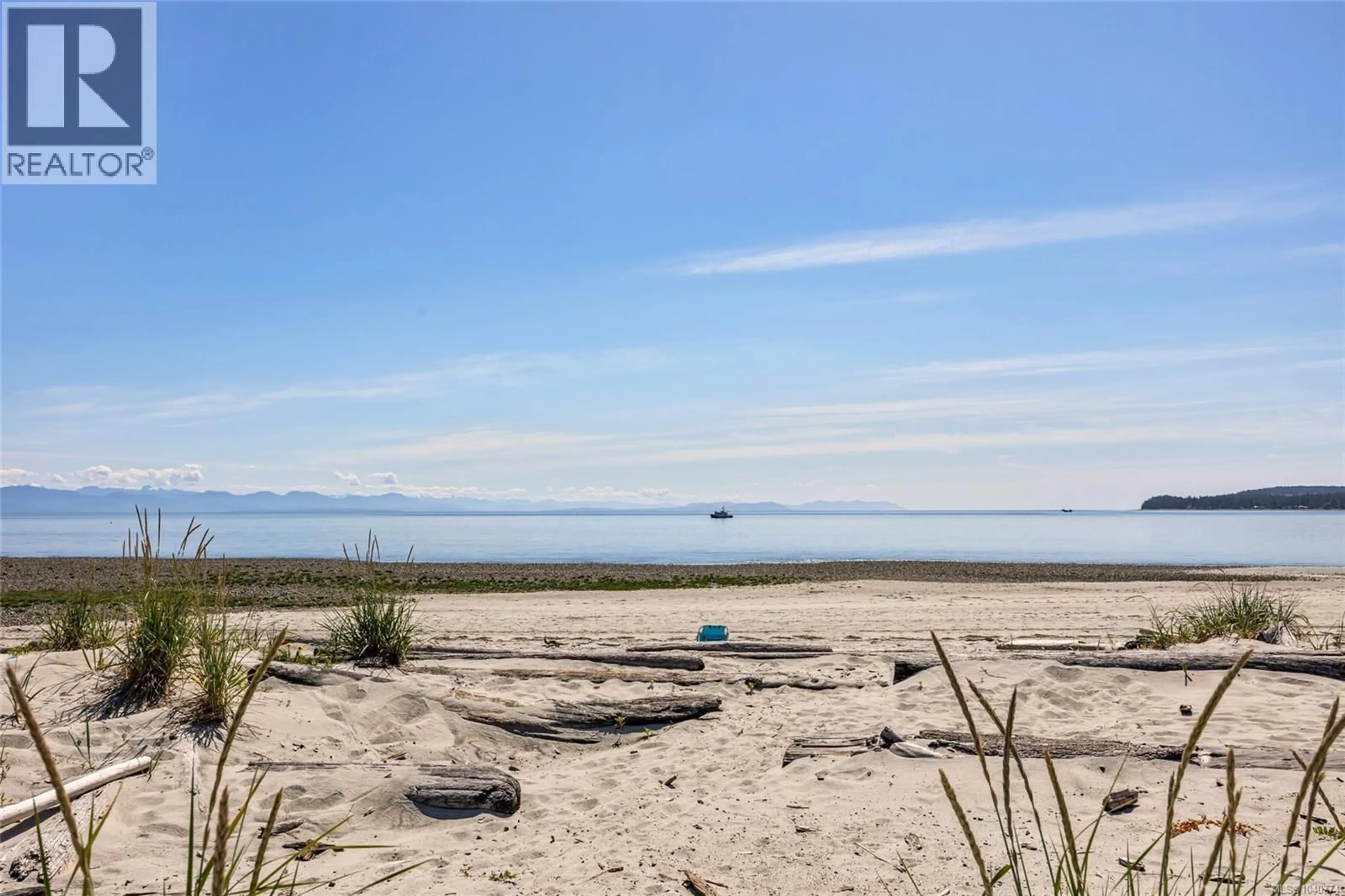Blurry image for 4 - 9022 CLARKSON AVENUE, Black Creek British Columbia V9J1B2