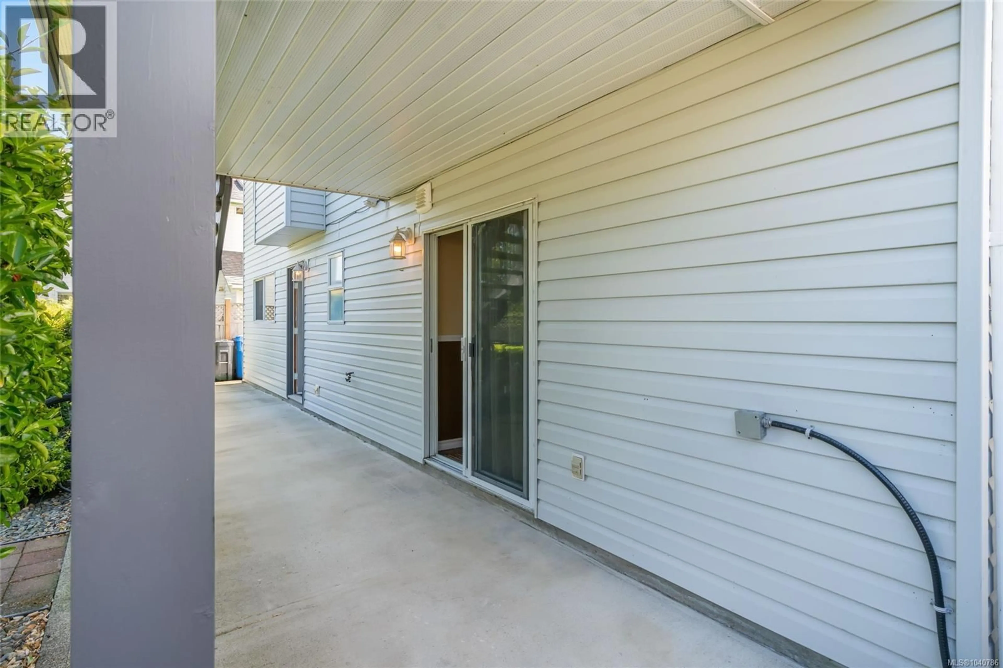 Patio, street for 5954 BROADWAY ROAD, Nanaimo British Columbia V9V1C9