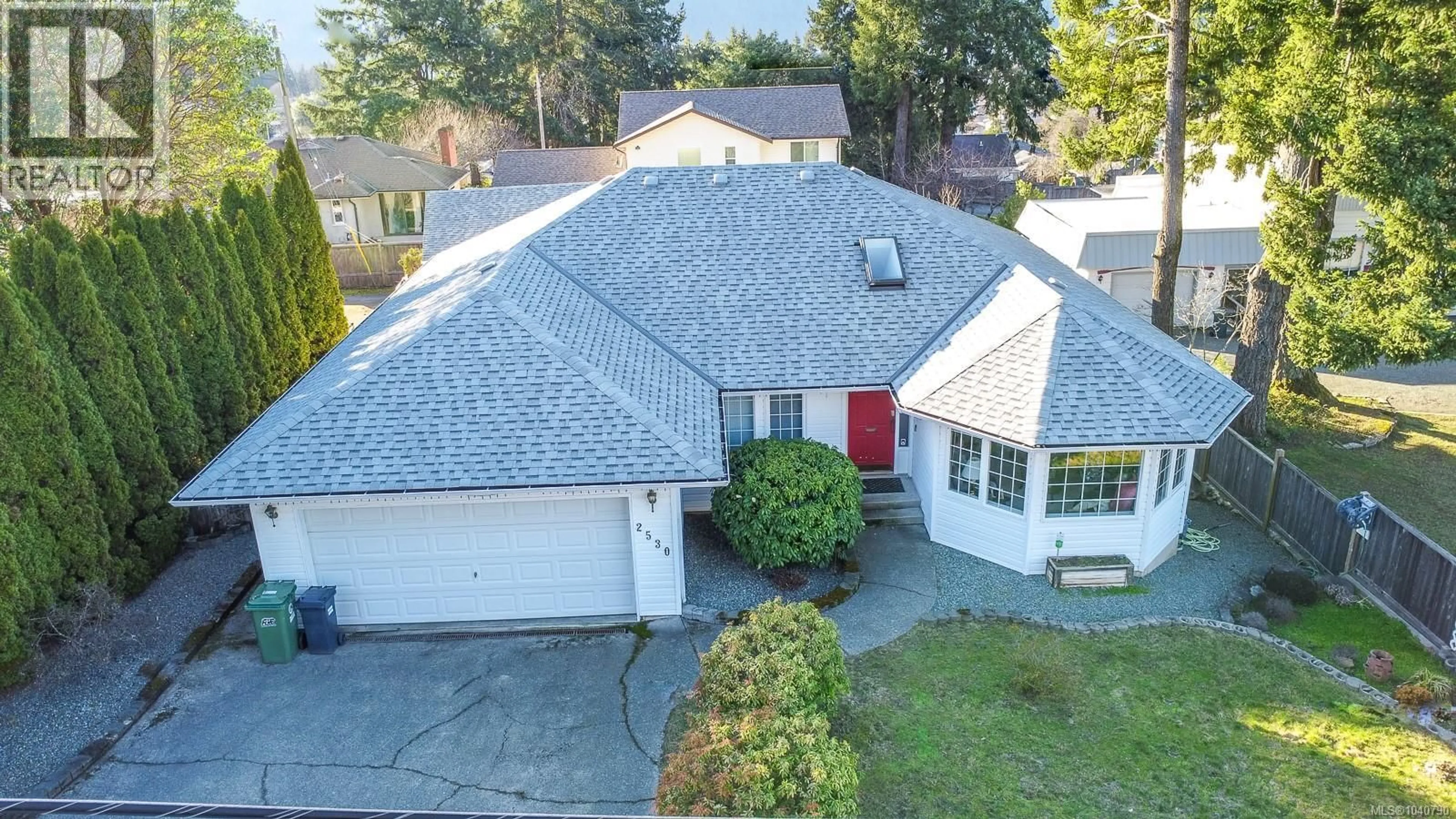 A pic from outside/outdoor area/front of a property/back of a property/a pic from drone, street for 2530 ANDERSON AVENUE, Port Alberni British Columbia V9Y2W2