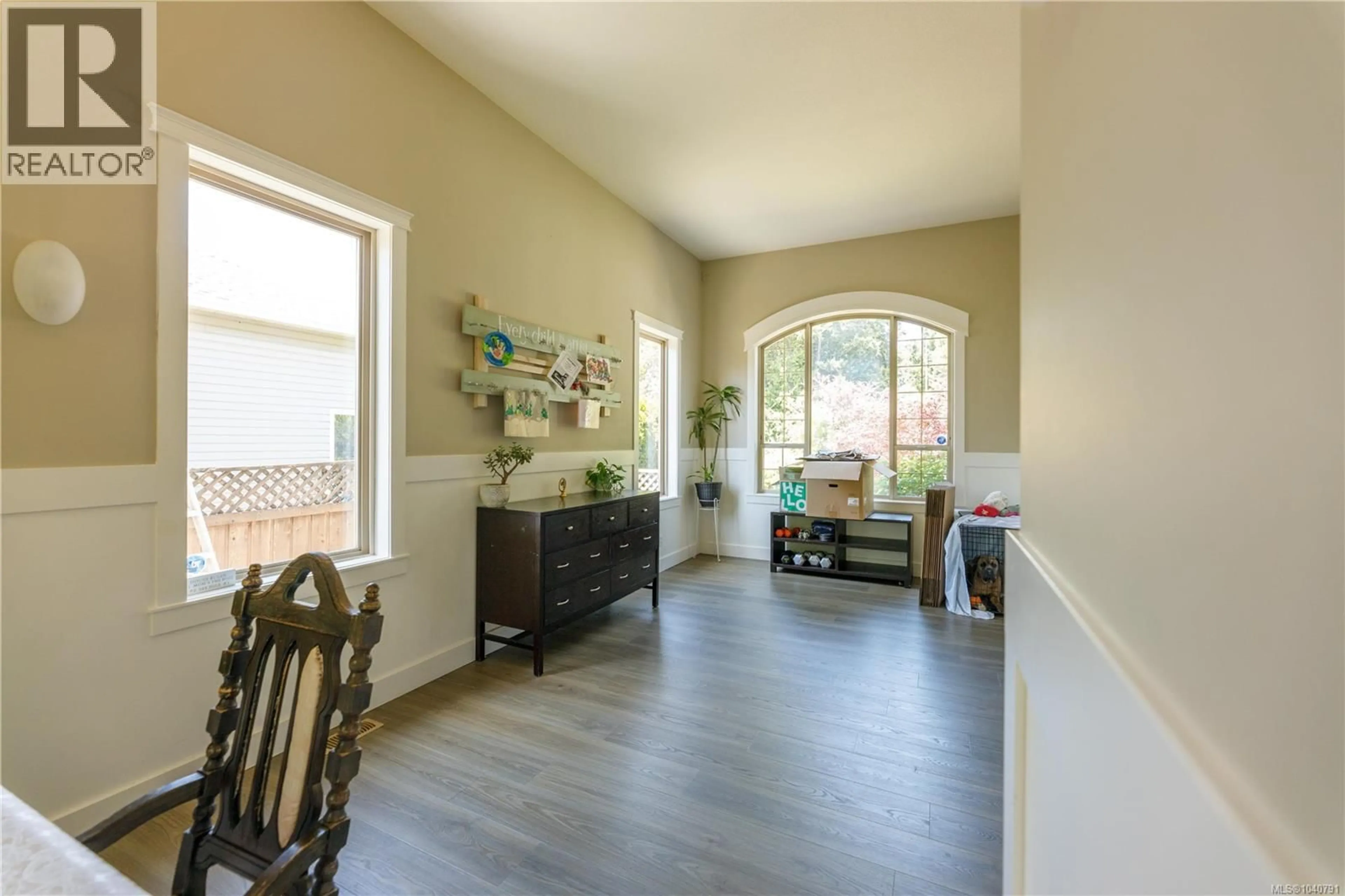 Indoor entryway for 6651 JENKINS ROAD, Nanaimo British Columbia V9T6J3