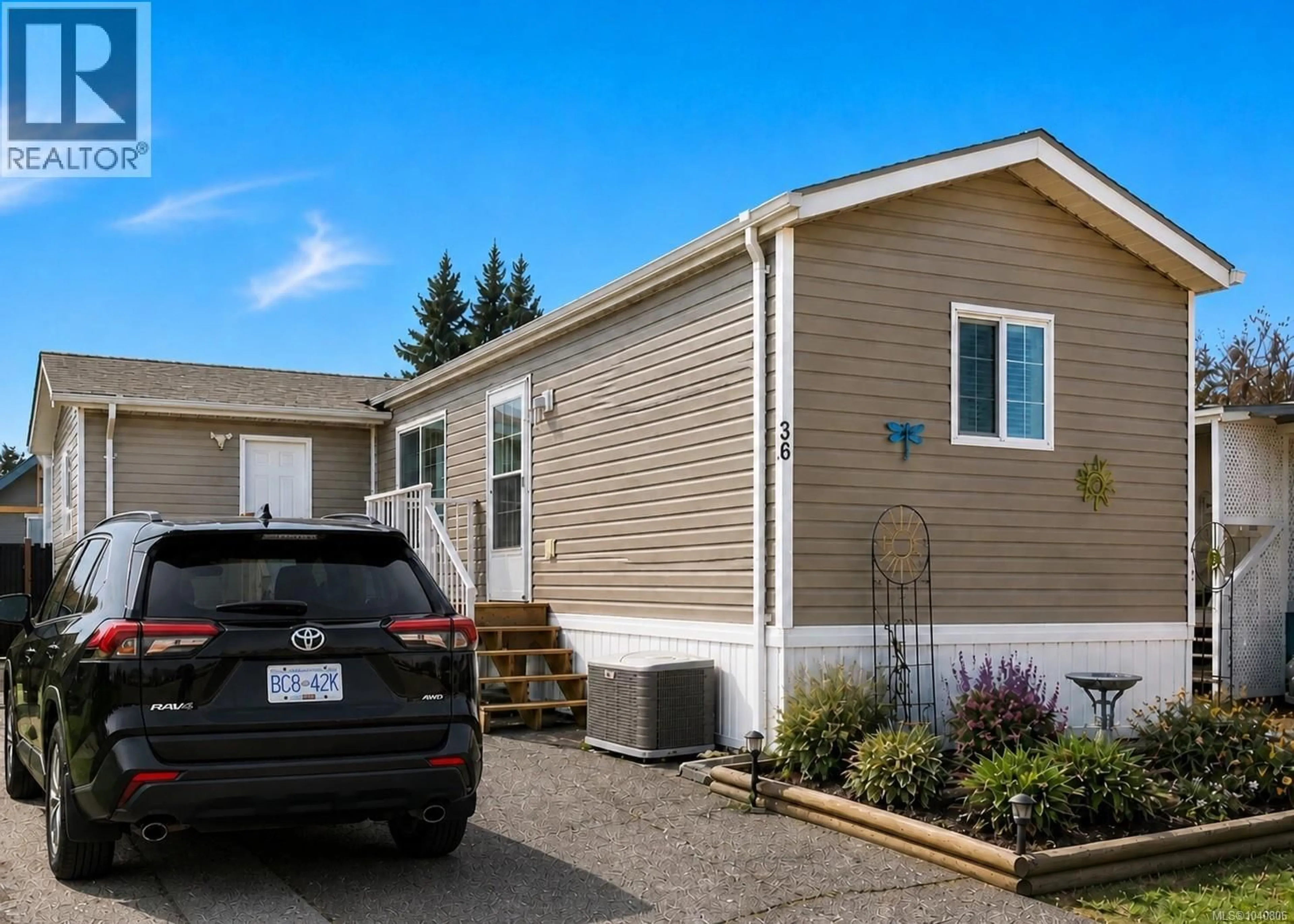 Home with vinyl exterior material, street for 36 - 3497 GIBBINS ROAD, Duncan British Columbia V9L6C9