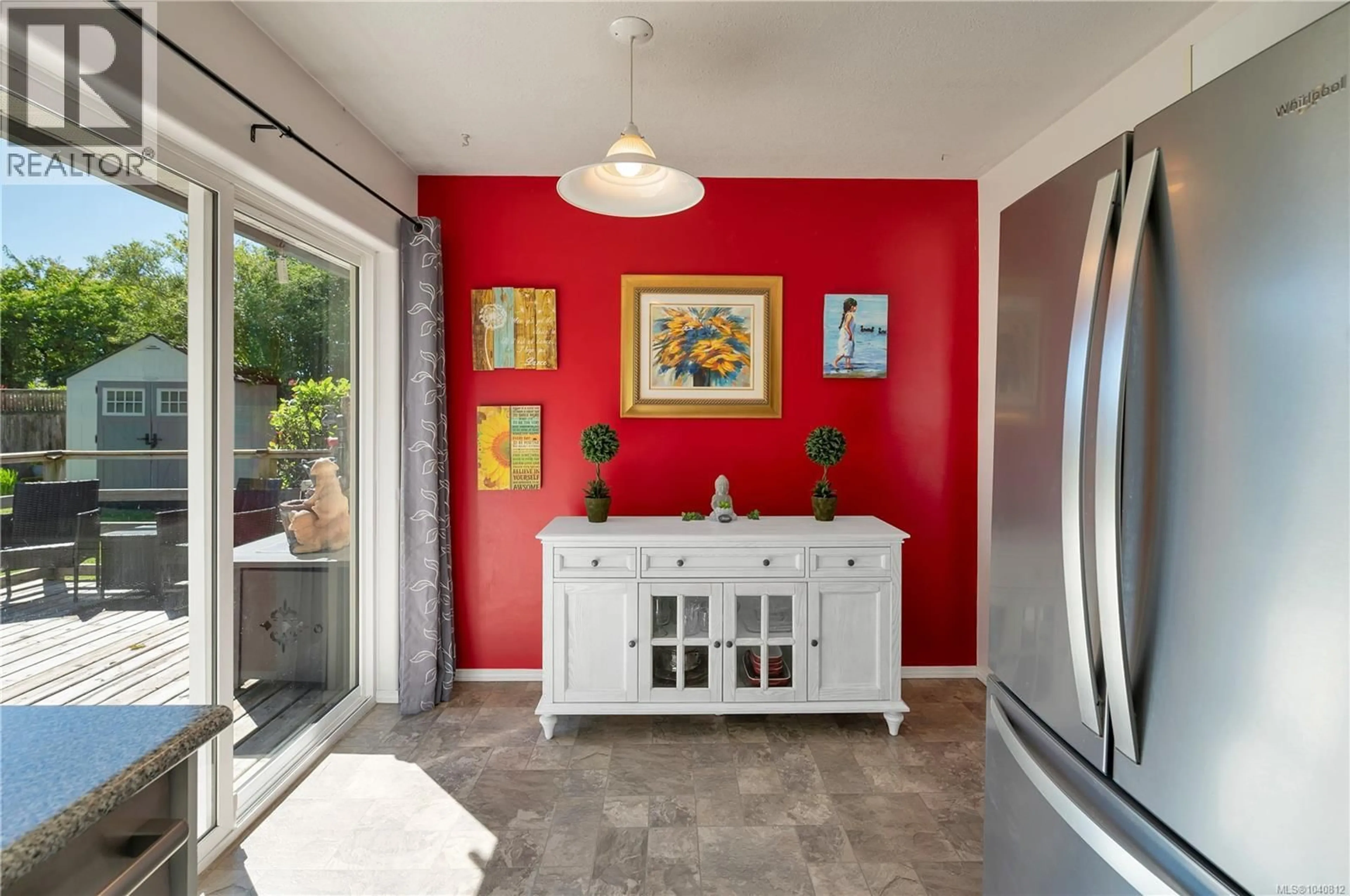 Indoor entryway for 691 BEAVER LODGE ROAD, Campbell River British Columbia V9H1R2