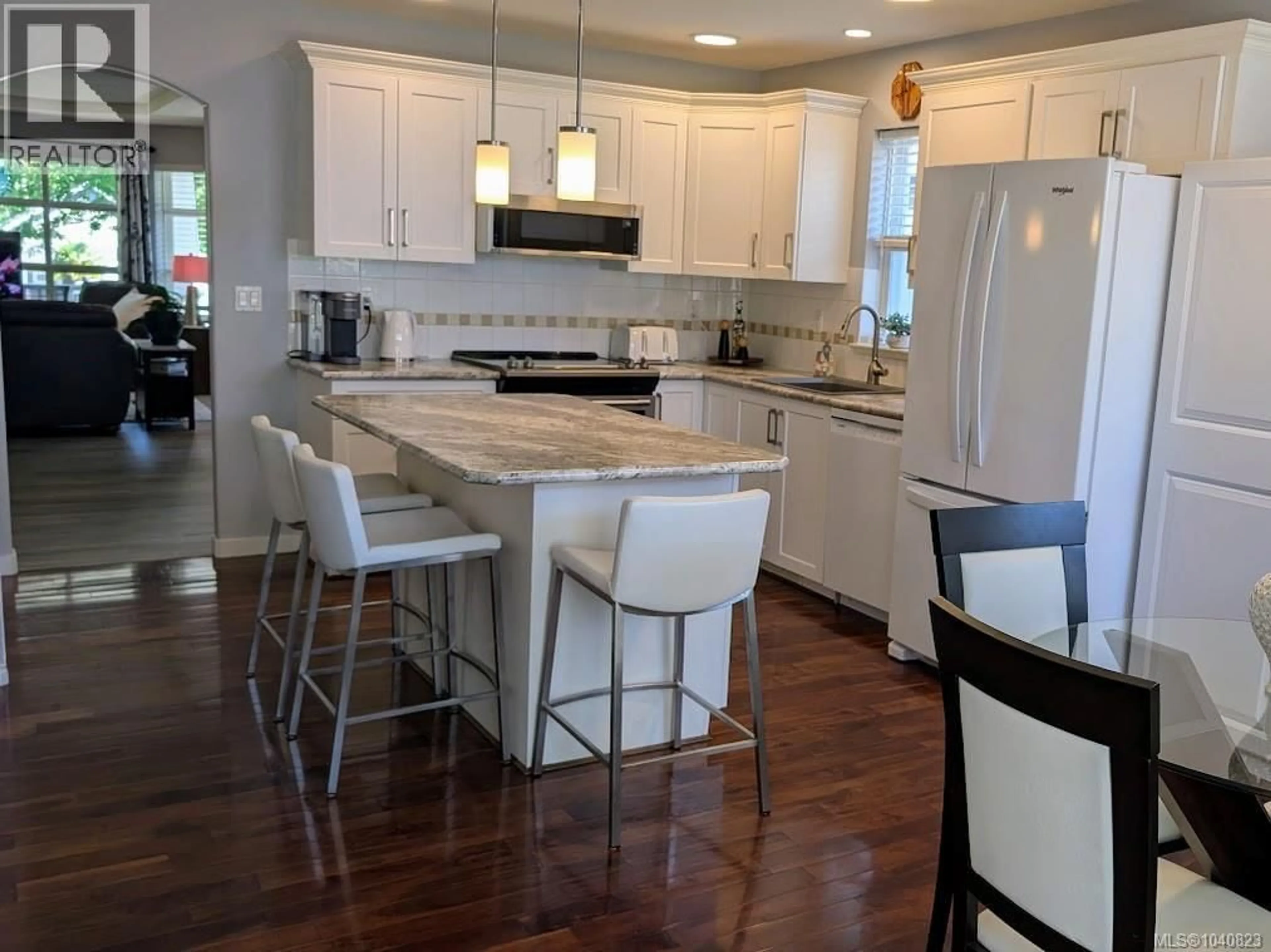 Open concept kitchen, unknown for 886 STANHOPE ROAD, Parksville British Columbia V9P2T7