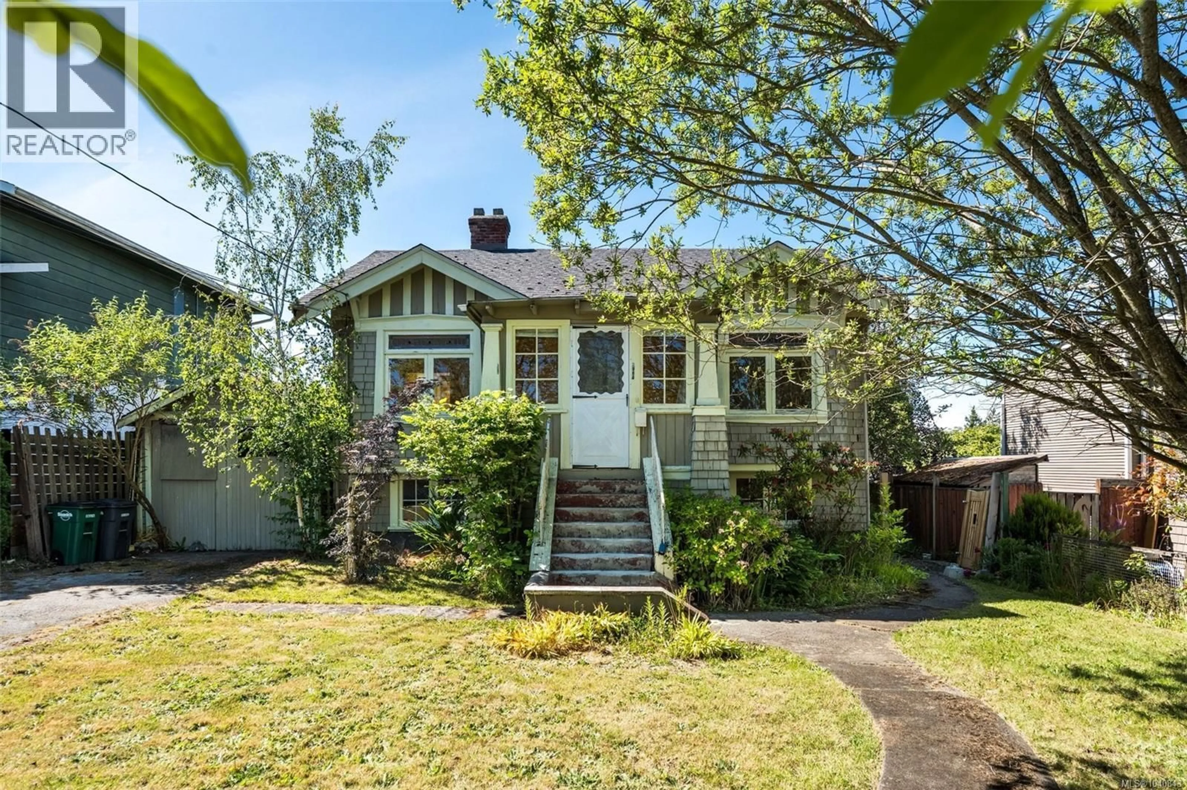 Unknown for 2960 DONALD STREET, Saanich British Columbia V9A1X8