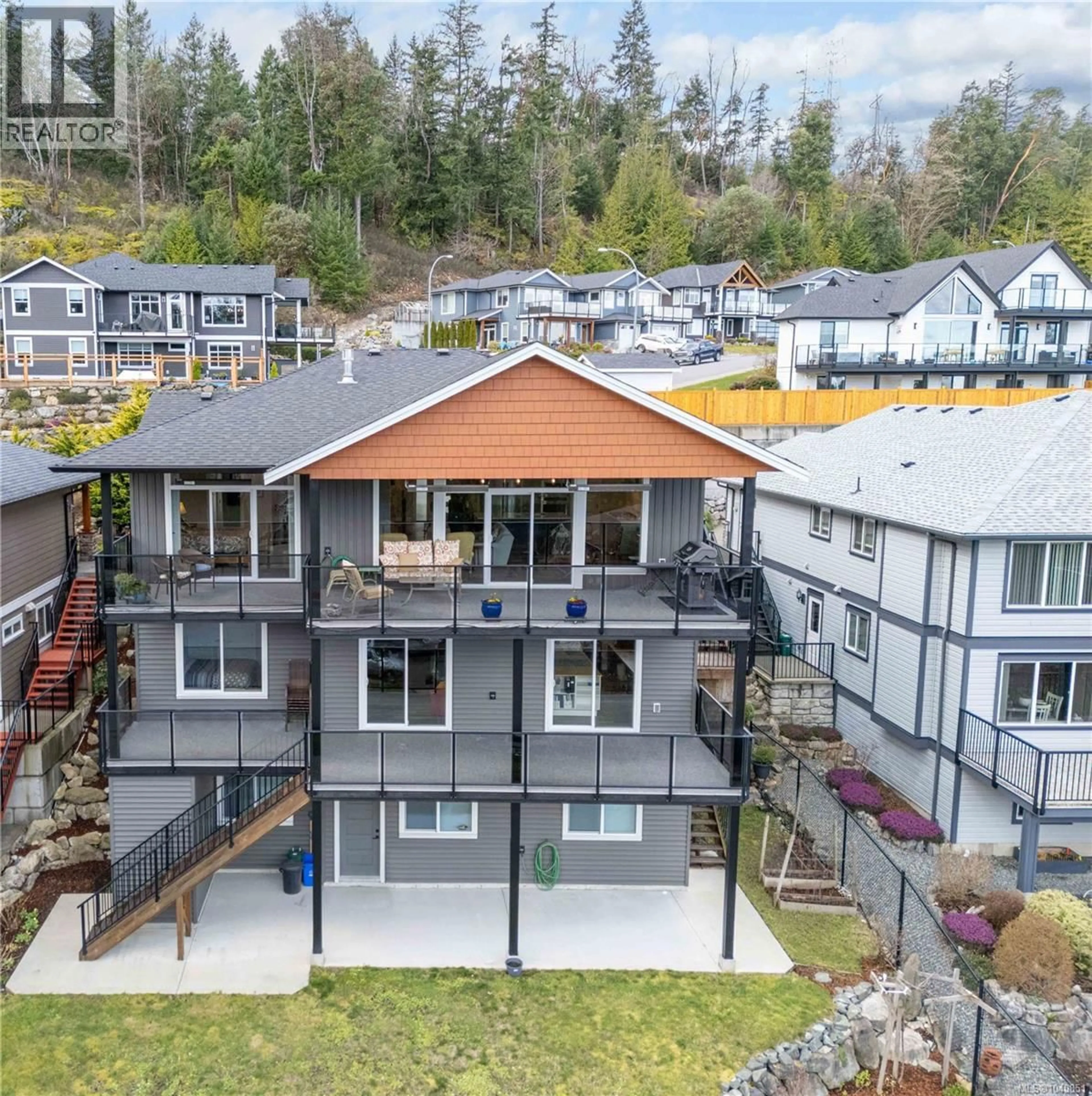 A pic from outside/outdoor area/front of a property/back of a property/a pic from drone, water/lake/river/ocean view for 916 HANINGTON ROAD, Ladysmith British Columbia V9G0A4