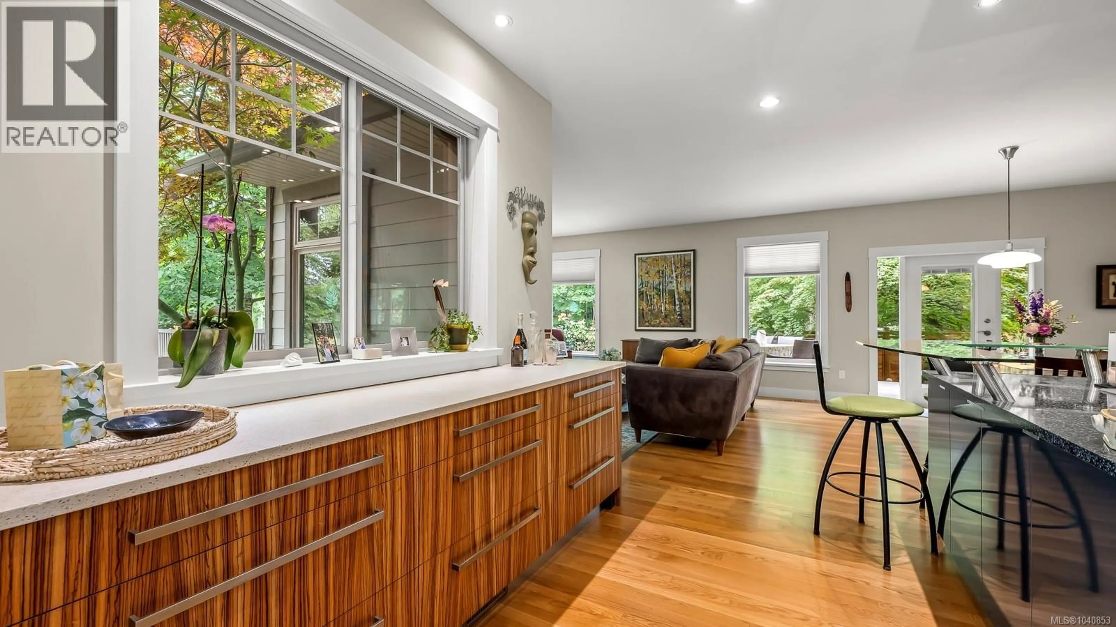 Open concept kitchen, ceramic/tile floor for 326 FORESTER AVENUE, Comox British Columbia V9M0B1