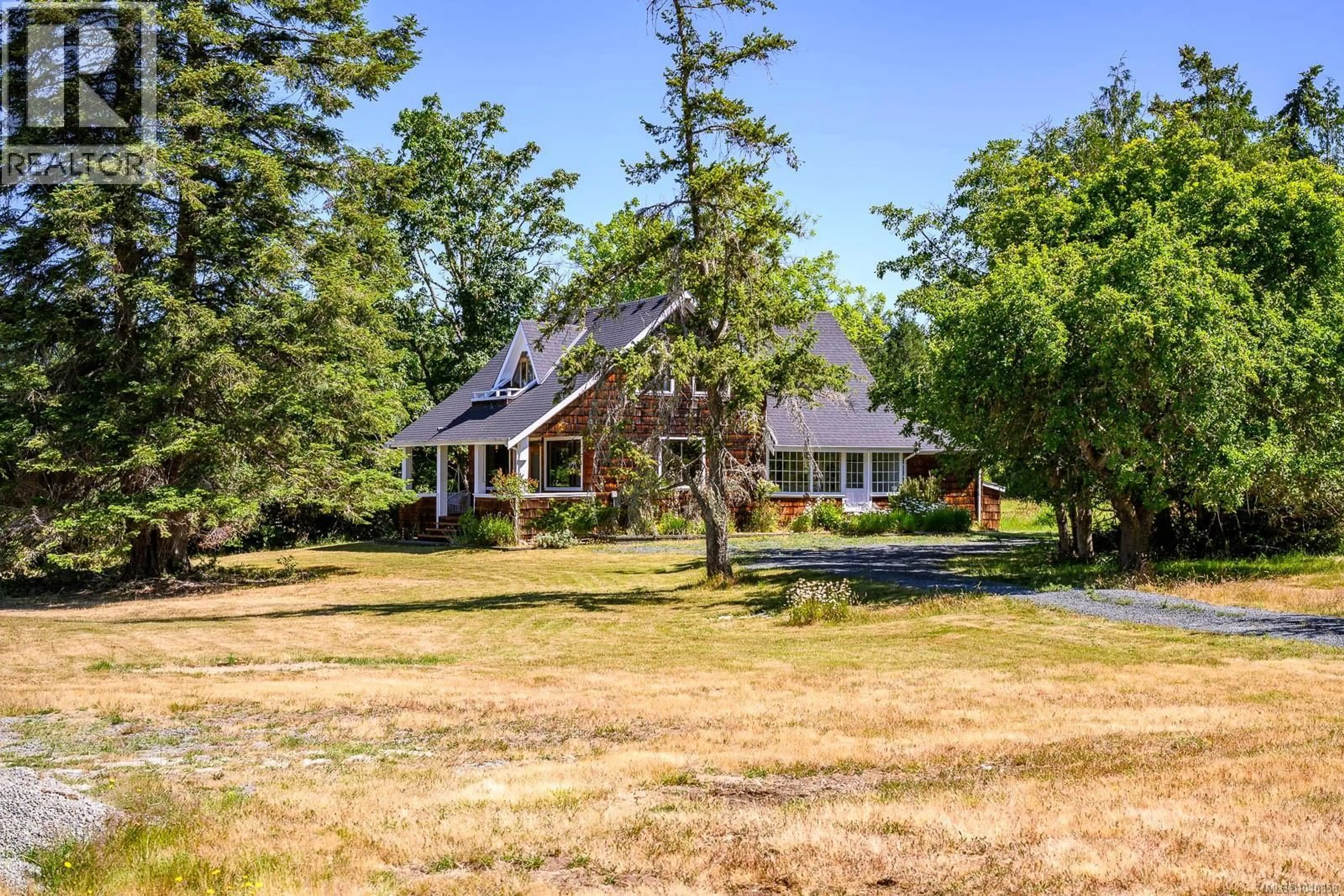 A pic from outside/outdoor area/front of a property/back of a property/a pic from drone, unknown for 500 CENTRAL ROAD, Hornby Island British Columbia V0R1Z0