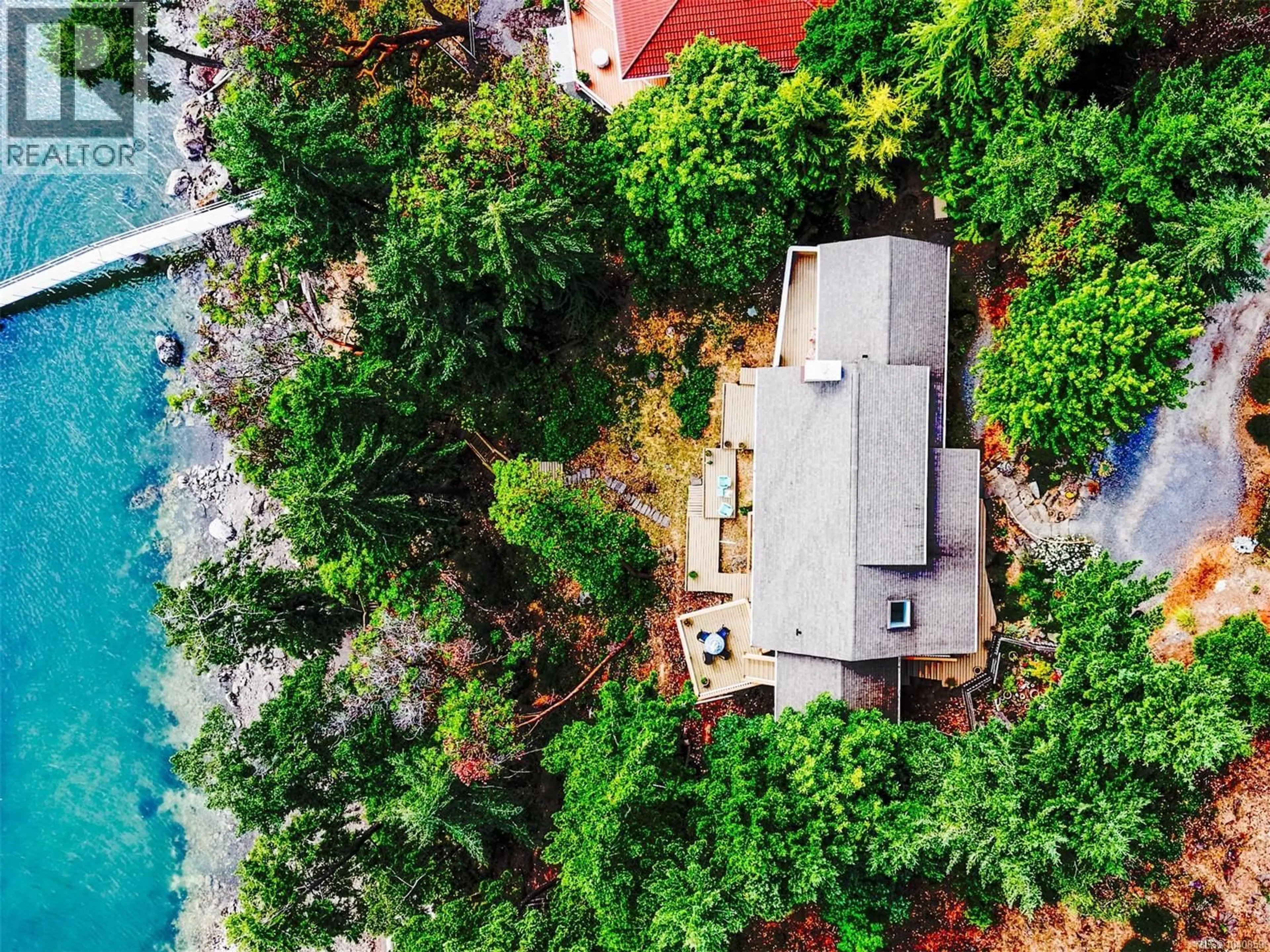 A pic from outside/outdoor area/front of a property/back of a property/a pic from drone, unknown for 6608 RAZOR POINT ROAD, Pender Island British Columbia V0N2M1