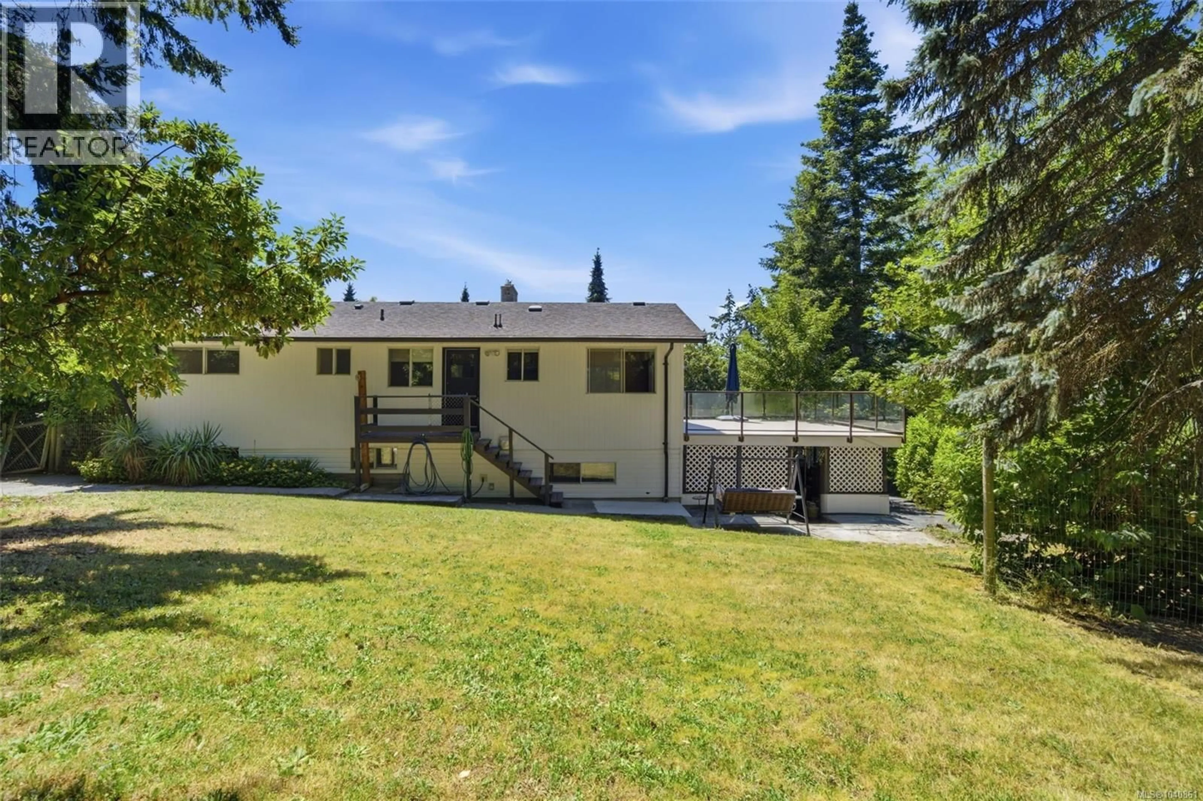 A pic from outside/outdoor area/front of a property/back of a property/a pic from drone, unknown for 2358 TANNER ROAD, Central Saanich British Columbia V8Z5P7