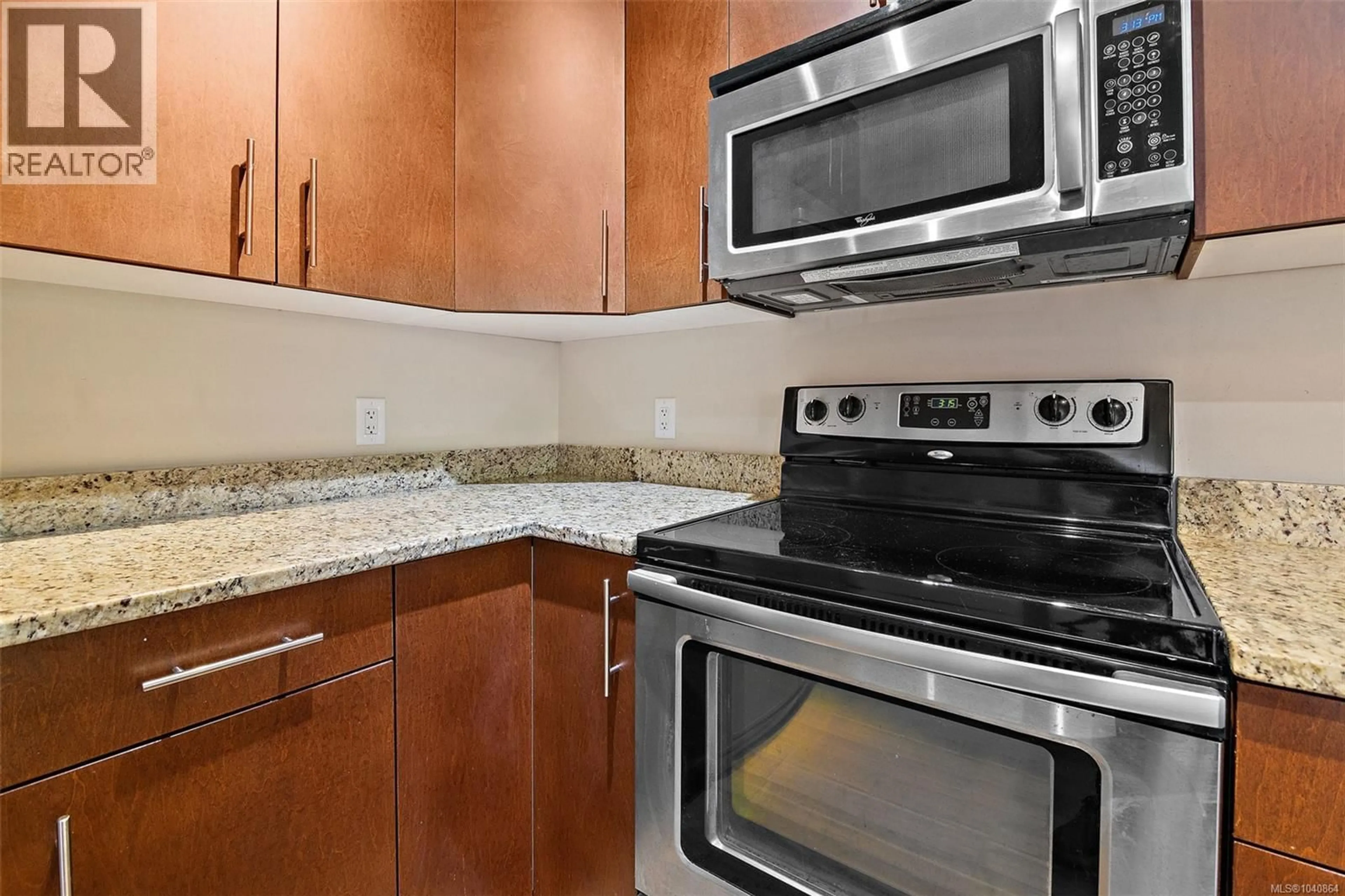 Standard kitchen, ceramic/tile floor for 107 - 21 CONARD STREET, View Royal British Columbia V8Z0C4