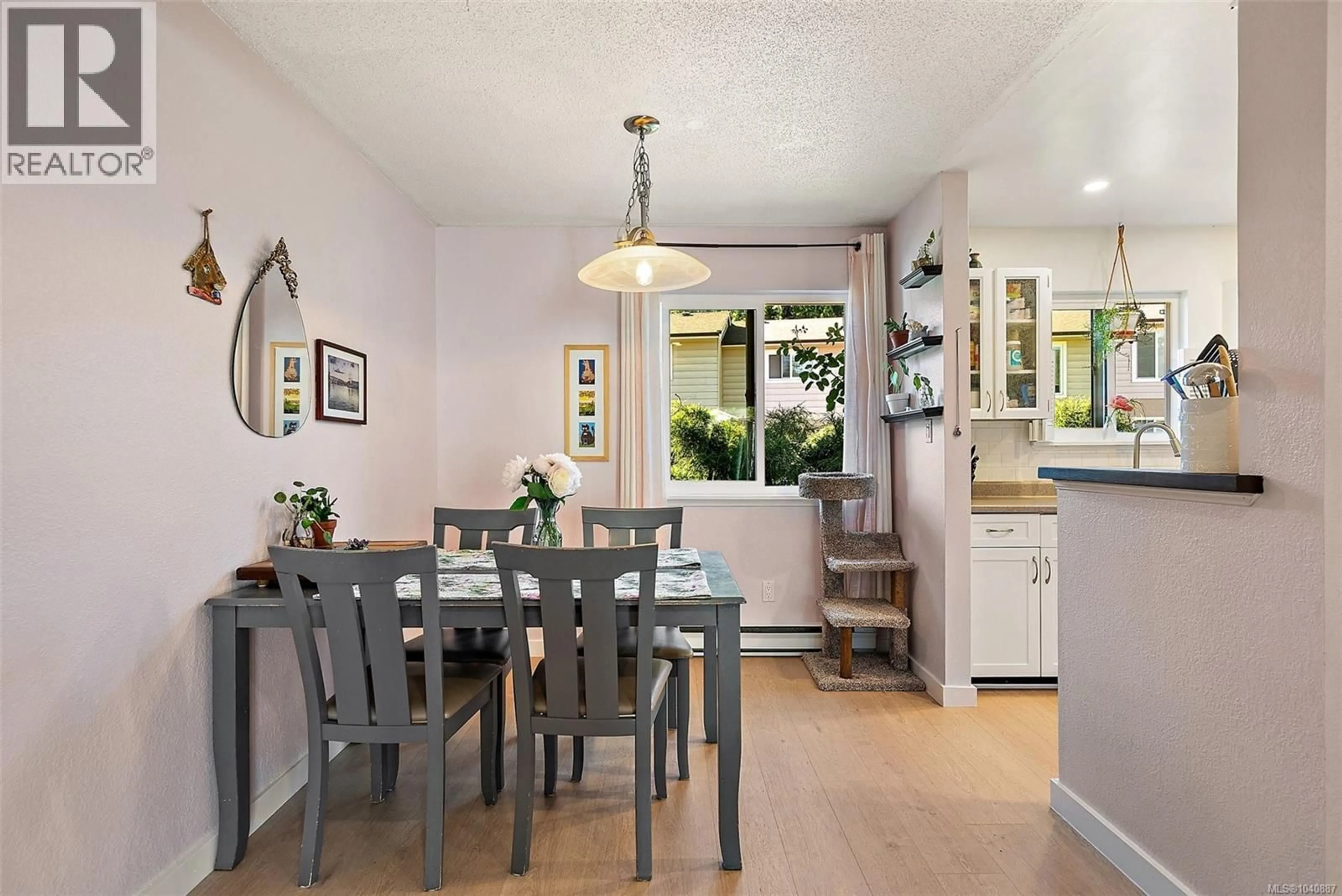 Dining room, unknown for 10 - 7675 EAST SAANICH ROAD, Central Saanich British Columbia V8M1L9