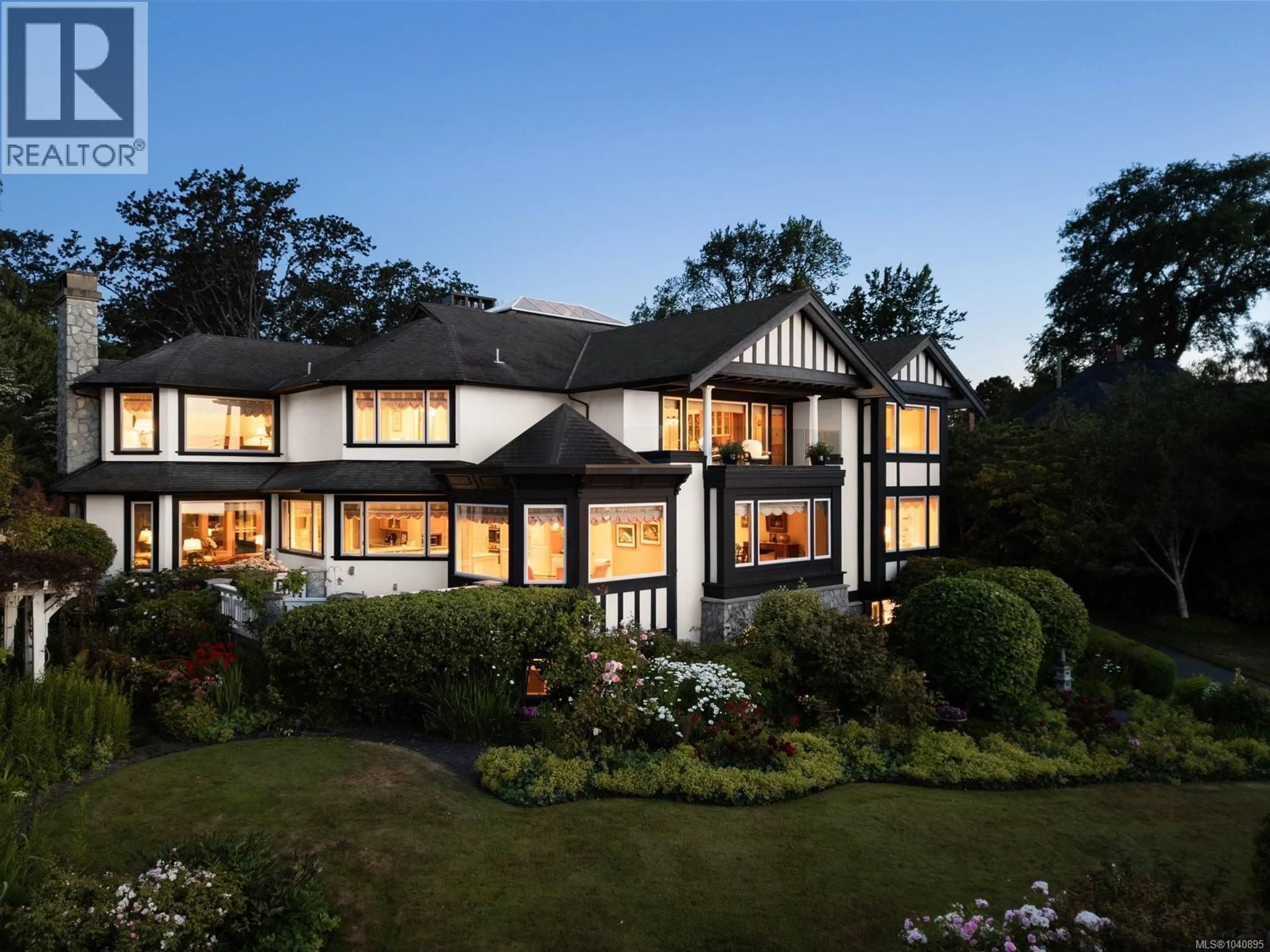 Unknown for 1580 BEACH DRIVE, Oak Bay British Columbia V8R6H8