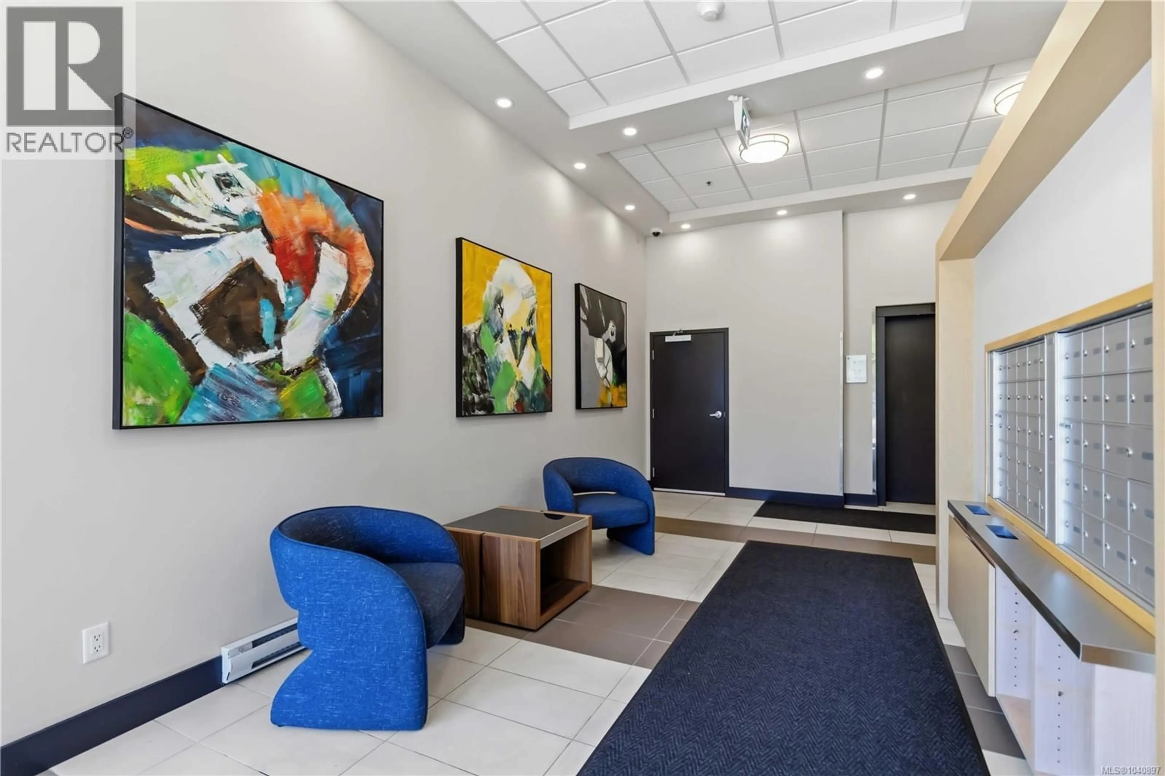 Lobby for 204 - 844 GOLDSTREAM AVENUE, Langford British Columbia V9B2X8