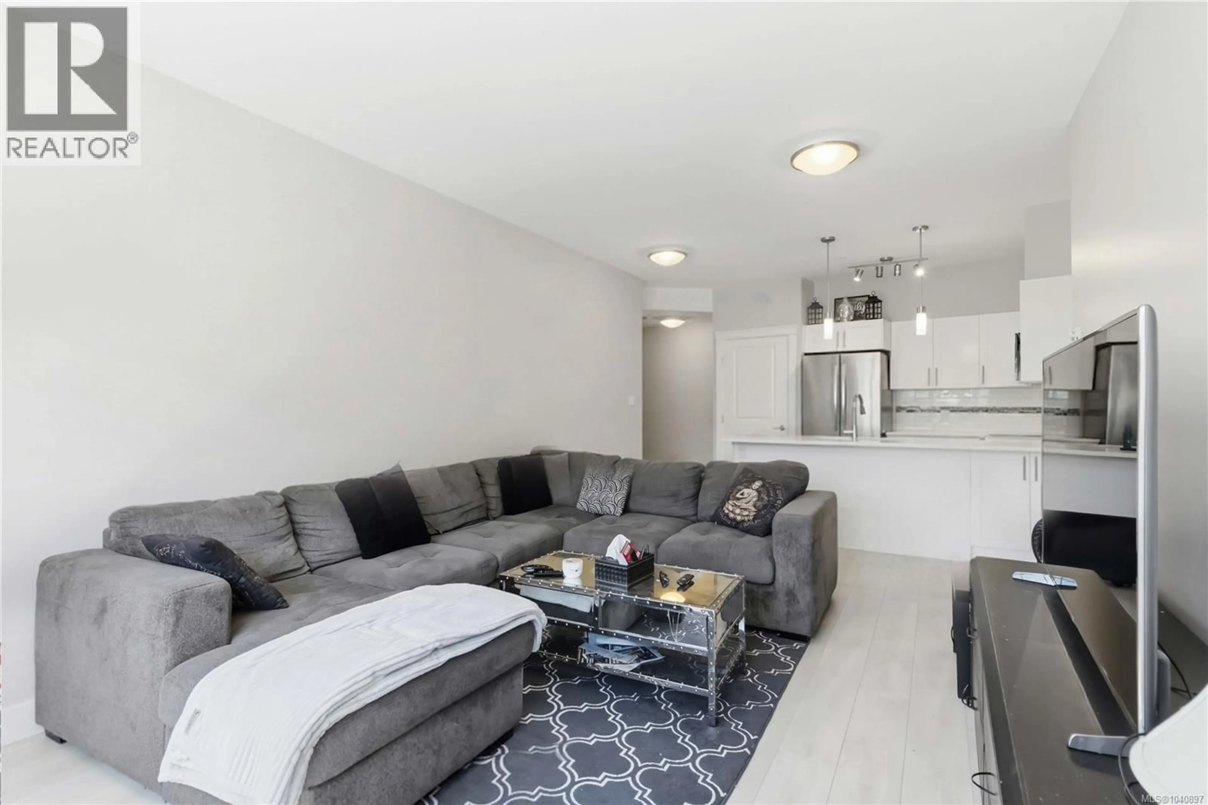Living room with furniture, unknown for 204 - 844 GOLDSTREAM AVENUE, Langford British Columbia V9B2X8