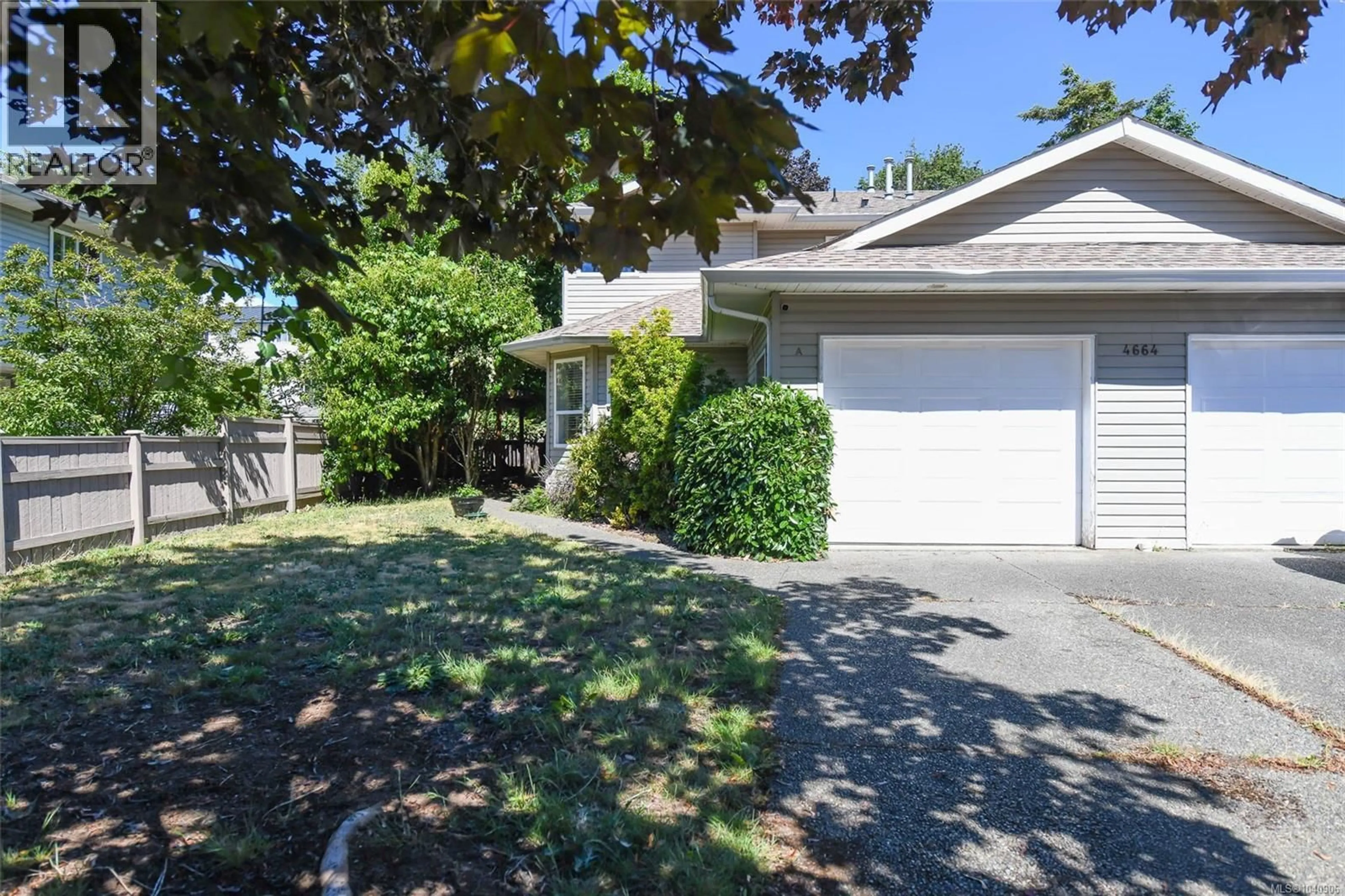 A pic from outside/outdoor area/front of a property/back of a property/a pic from drone, street for A - 4664 NORTHLAND PLACE, Courtenay British Columbia V9N8Y4