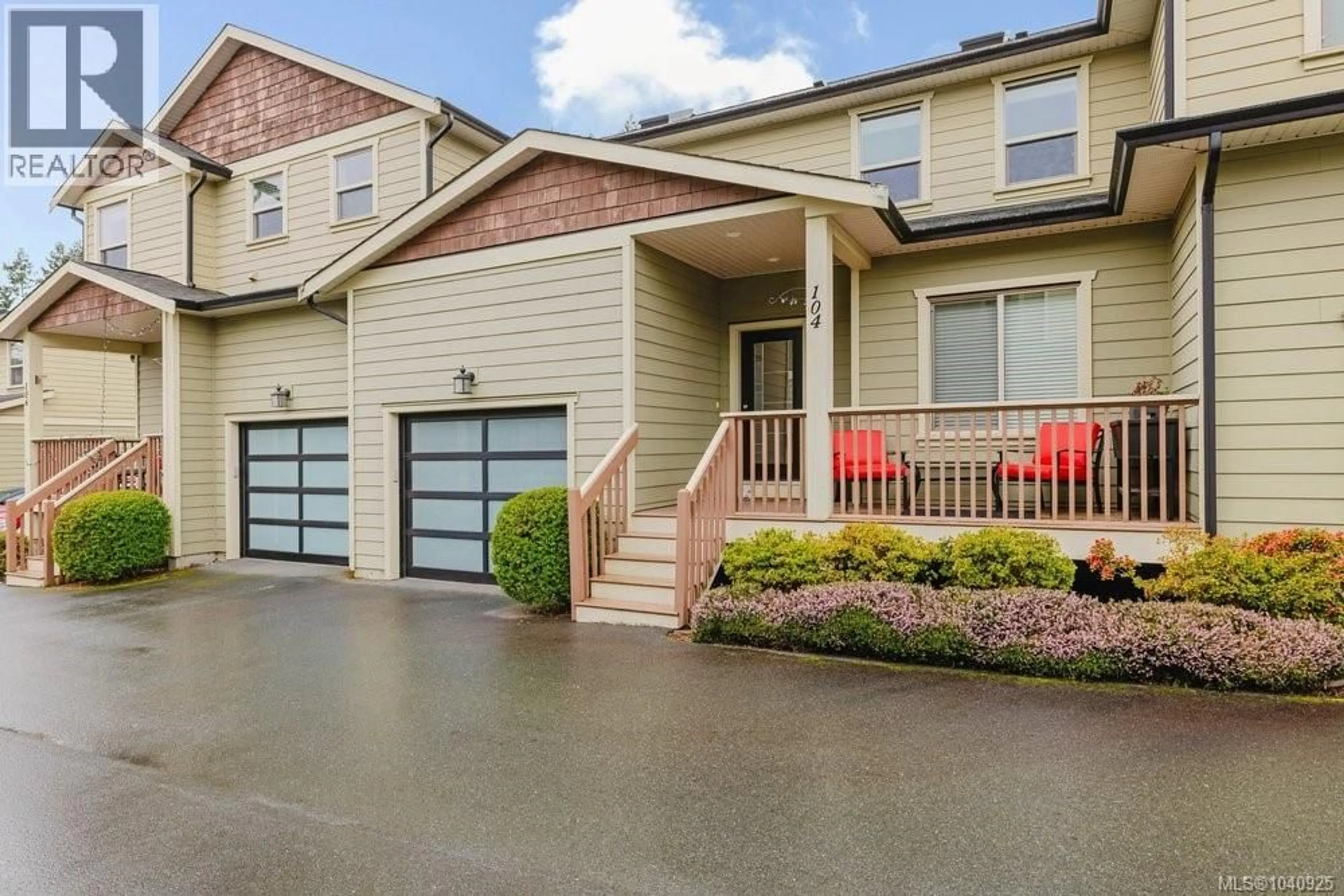 Home with vinyl exterior material, street for 104 - 2248 TOWNSEND ROAD, Sooke British Columbia V9Z0H4