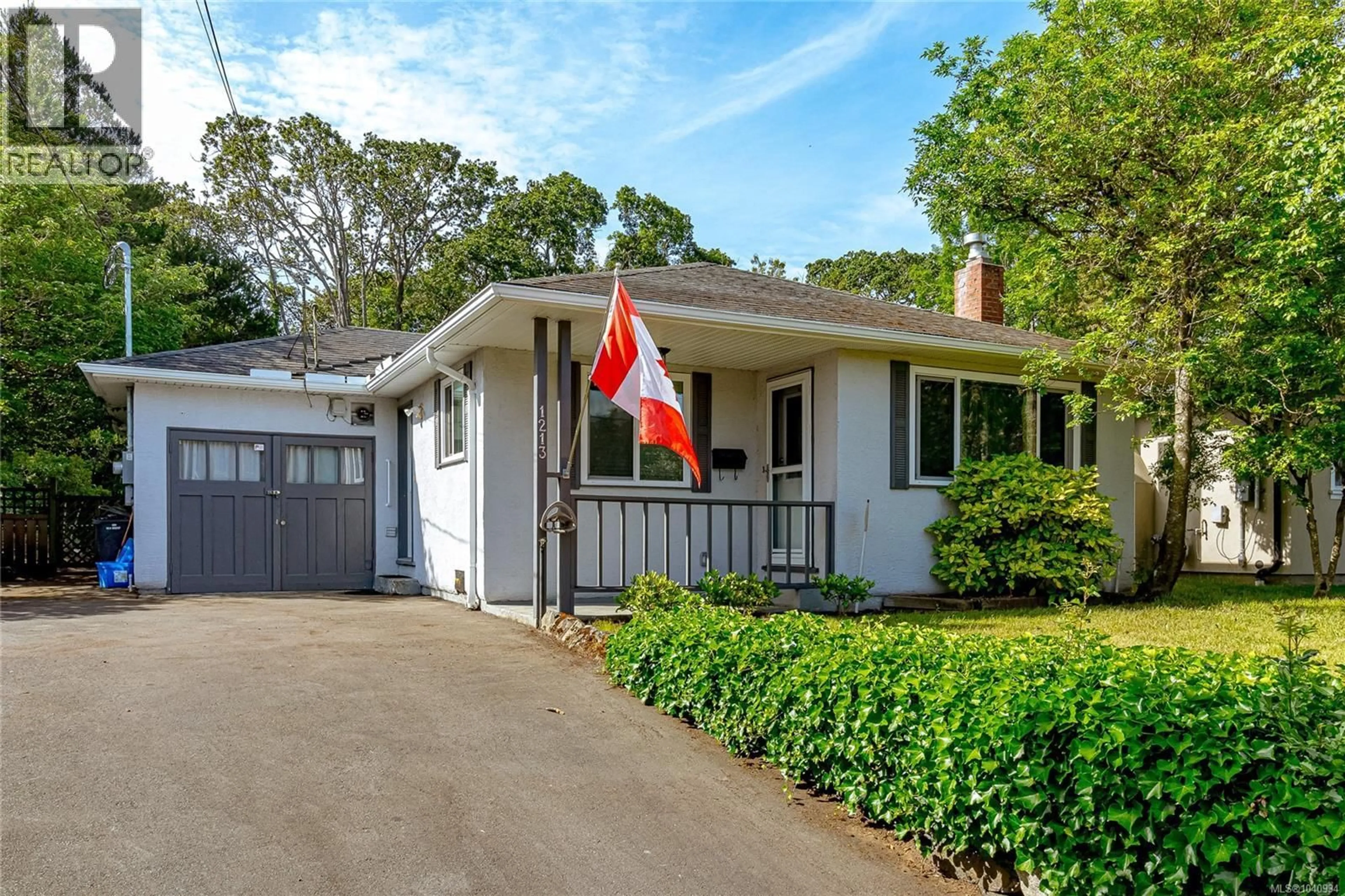 Unknown for 1213 FINLAYSON STREET, Victoria British Columbia V8T2T8