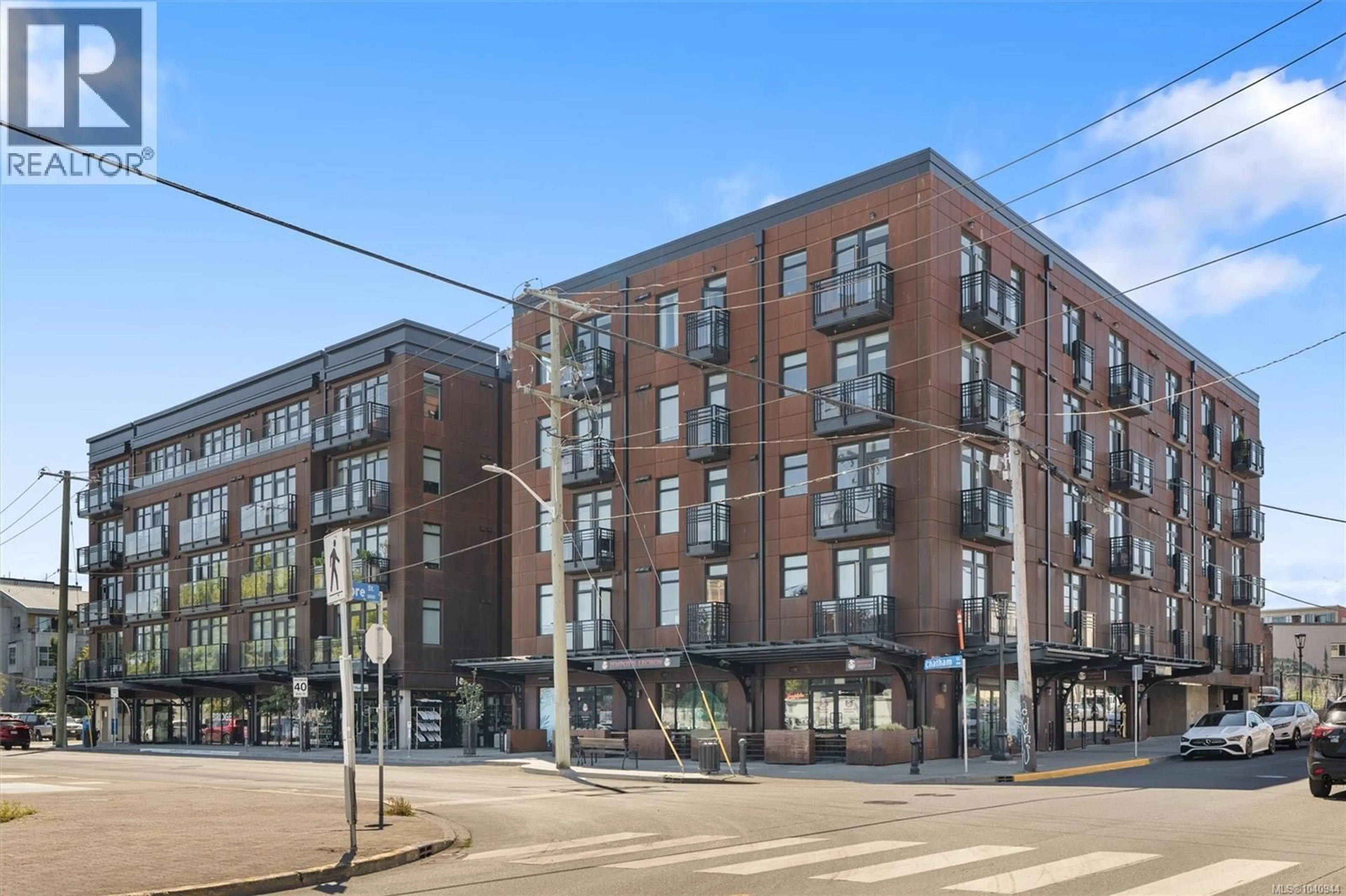Patio, building for 310 - 515 CHATHAM STREET, Victoria British Columbia V8T0C8