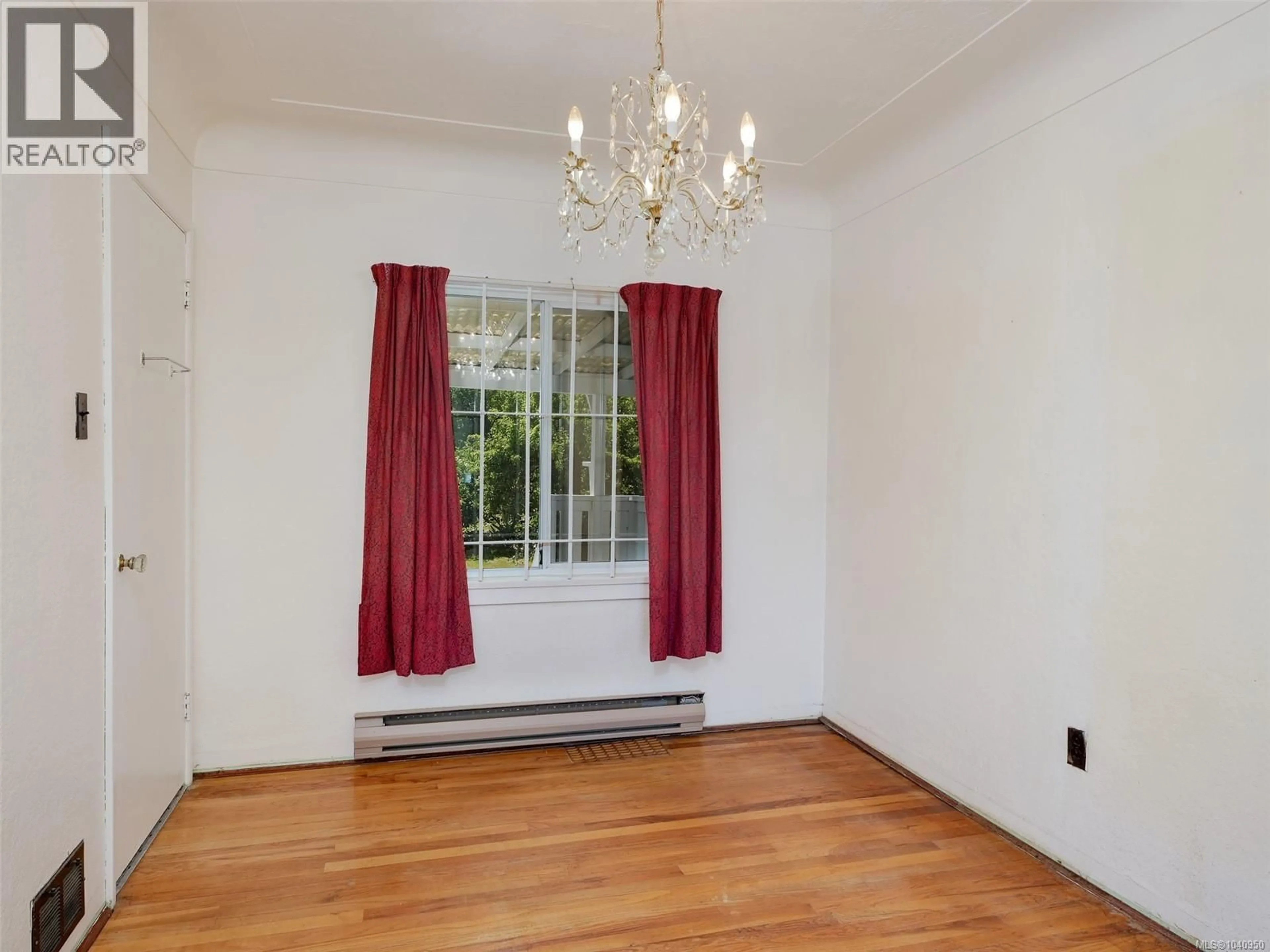 A pic of a room for 3832 CAREY ROAD, Saanich British Columbia V8Z4C4