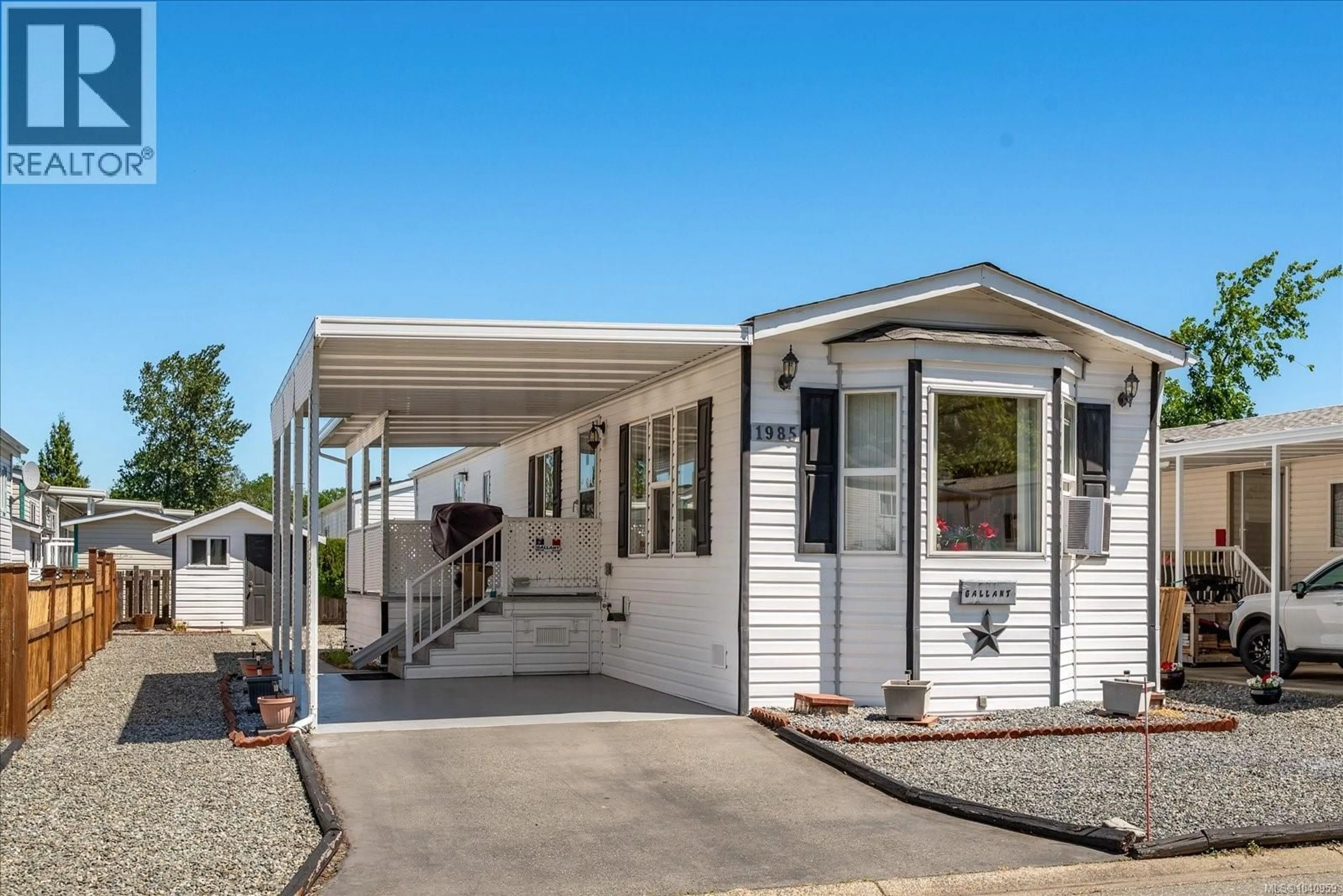 Home with vinyl exterior material, street for 57 - 1985 VALLEY OAK DRIVE, Nanaimo British Columbia V9R6N1