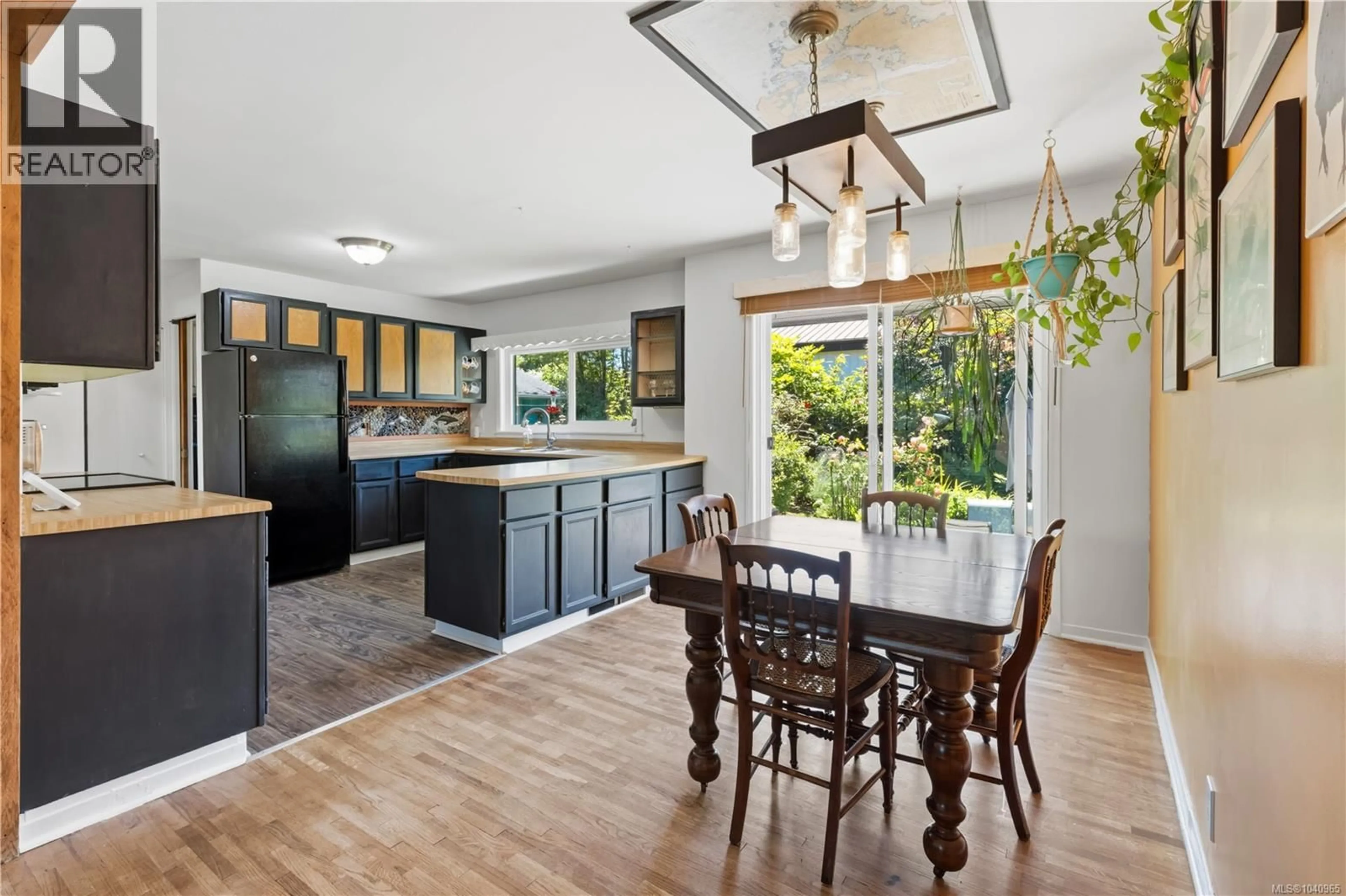 Open concept kitchen, ceramic/tile floor for 1784 CYPRESS ROAD, Ucluelet British Columbia V0R3A0