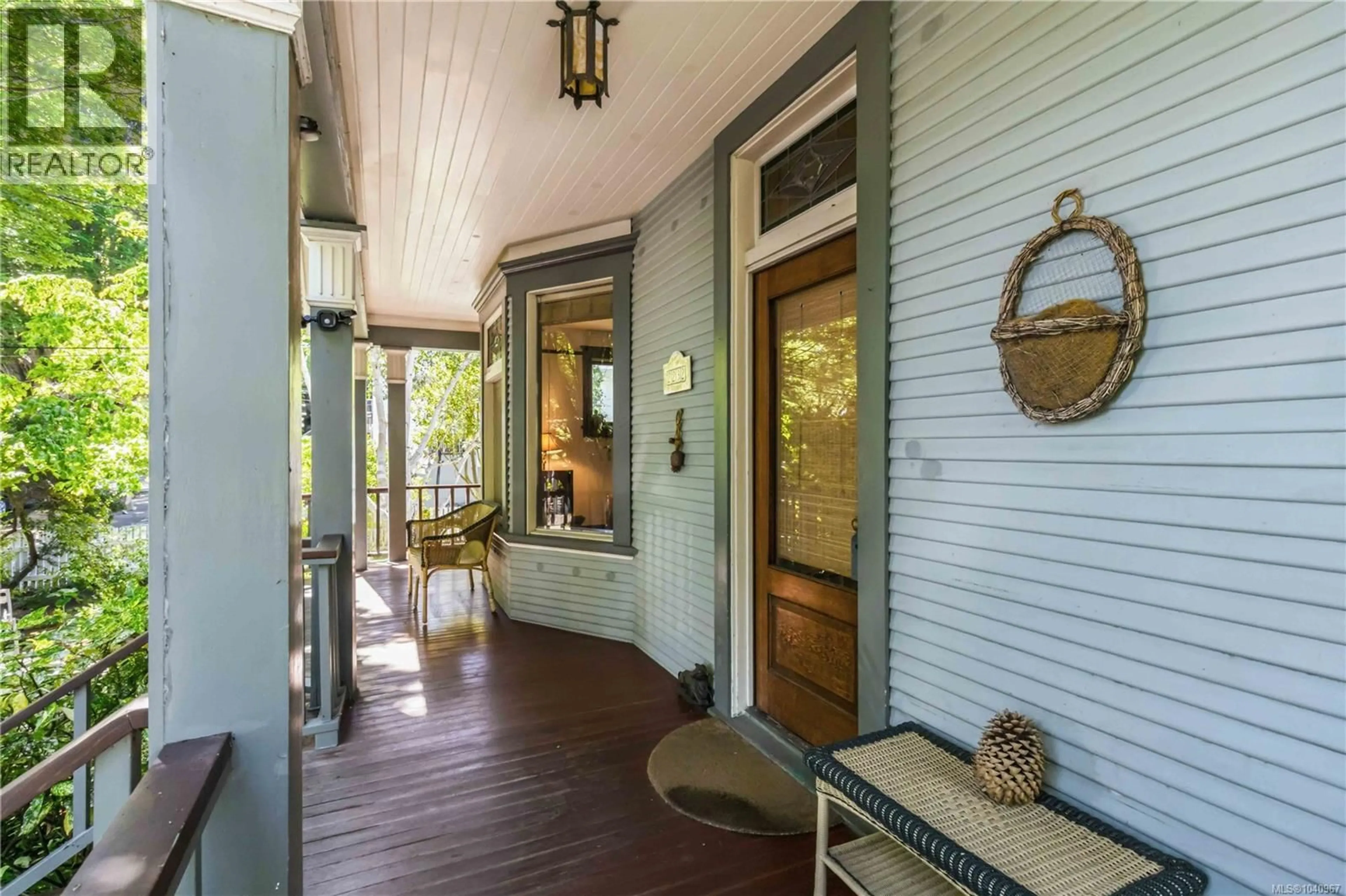 Unknown for 2232 BELMONT AVENUE, Victoria British Columbia V8R3Z8