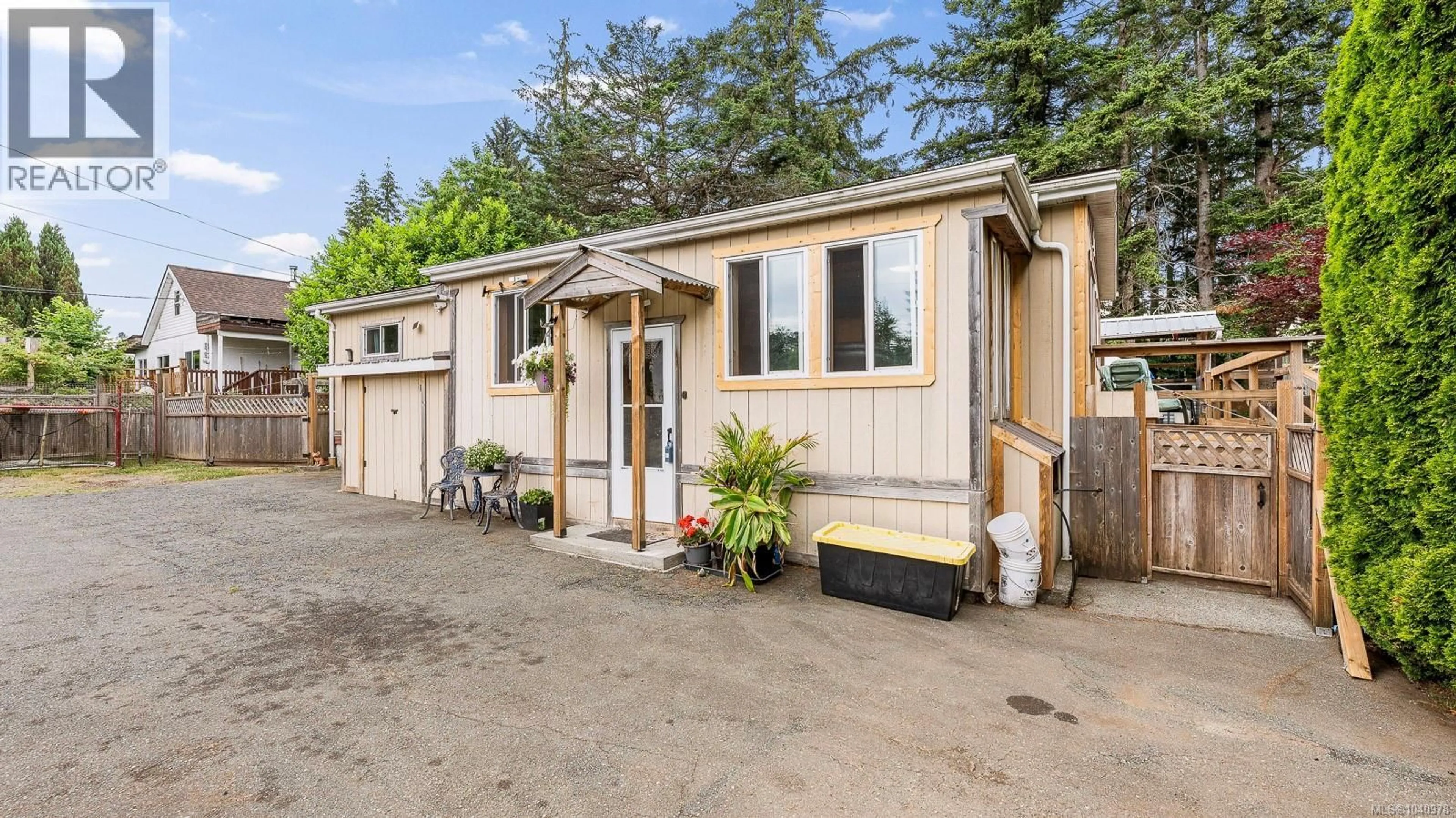 Unknown for 4931 ISLAND HIGHWAY NORTH, Courtenay British Columbia V9N5Z2