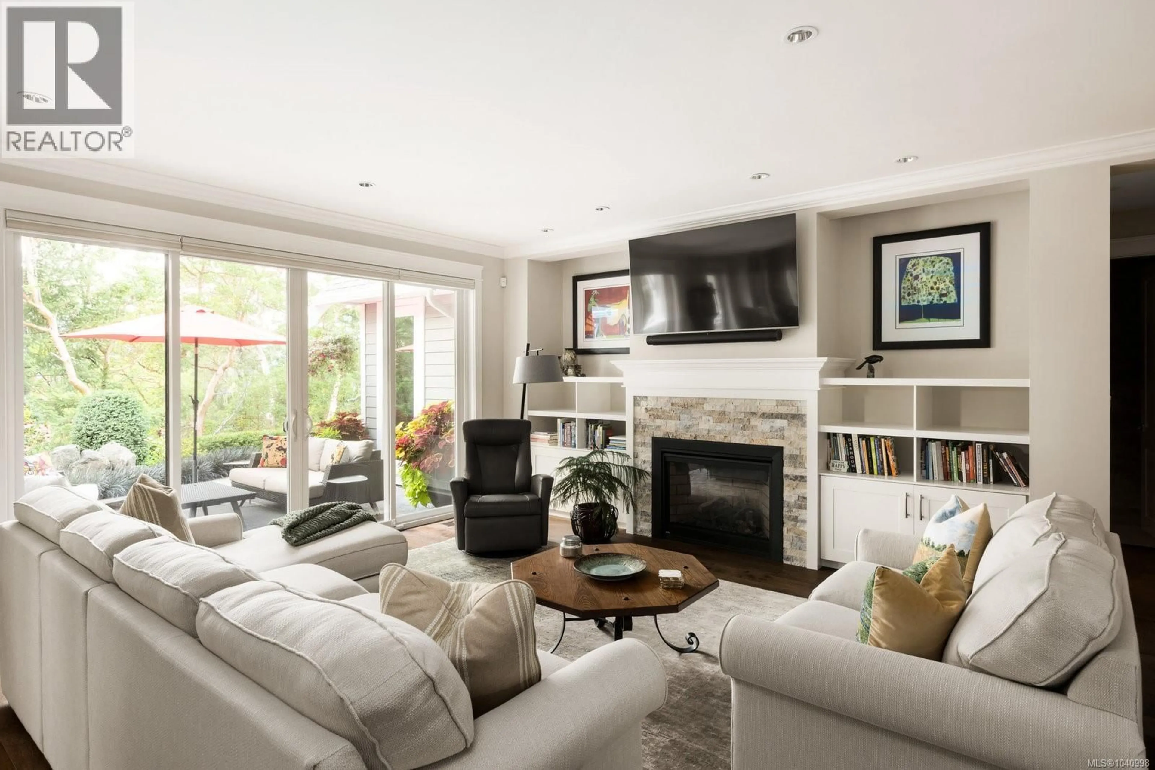 Living room with furniture, unknown for 1484 PEBBLE PLACE, Langford British Columbia V9B0T4